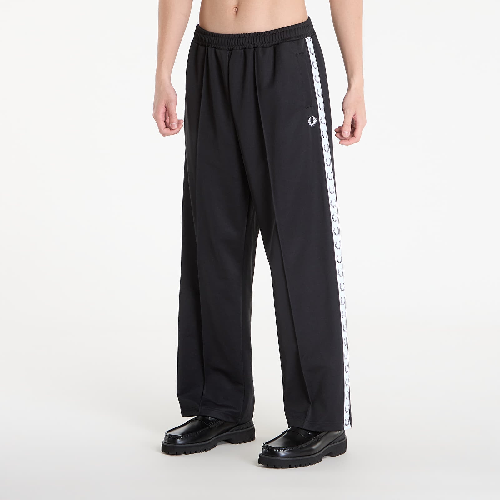 Träningsbyxor för män FRED PERRY Wide Leg Track Pant Black