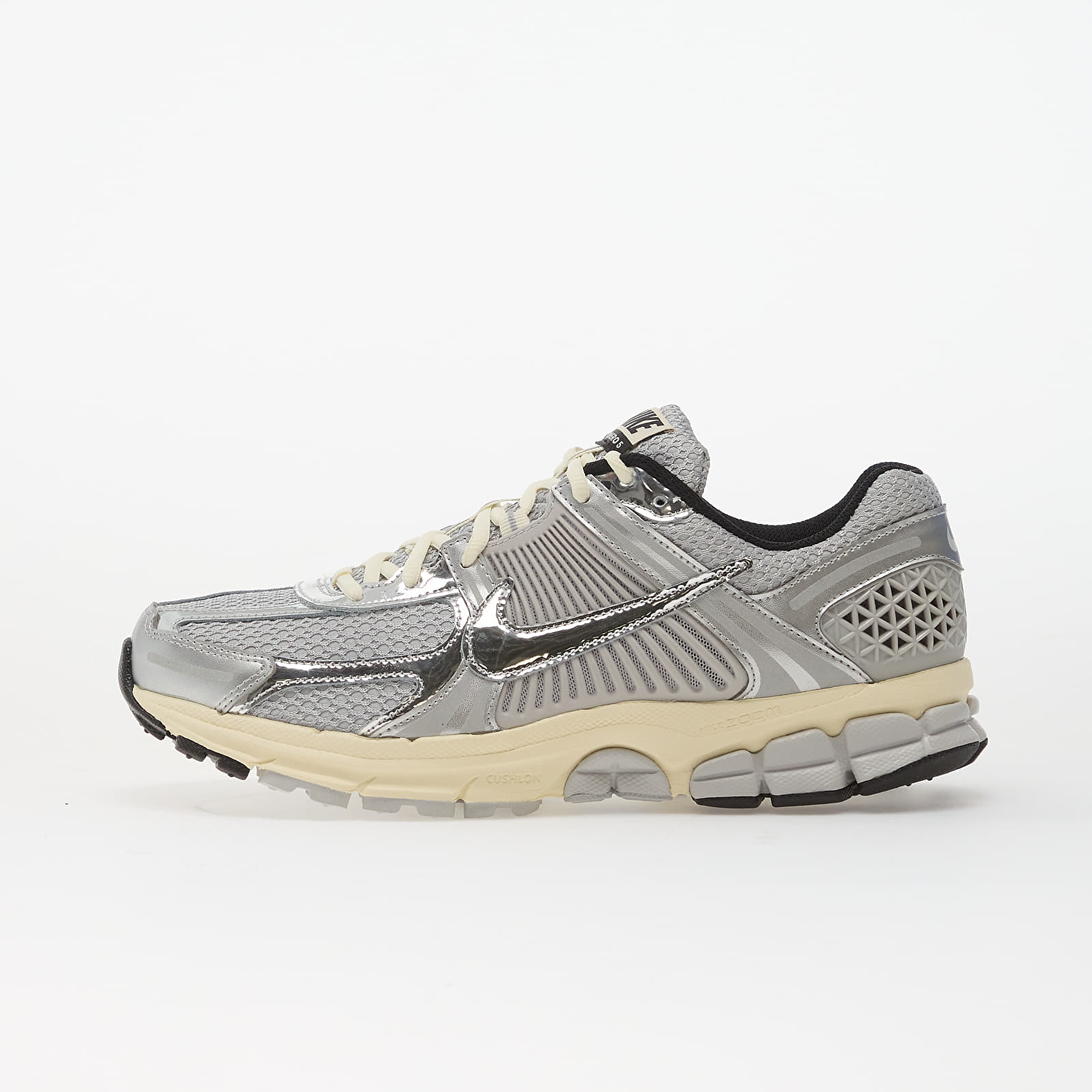 Meeste tossud ja kingad Nike Zoom Vomero 5 Grey Fog/ Chrome-Metallic Silver