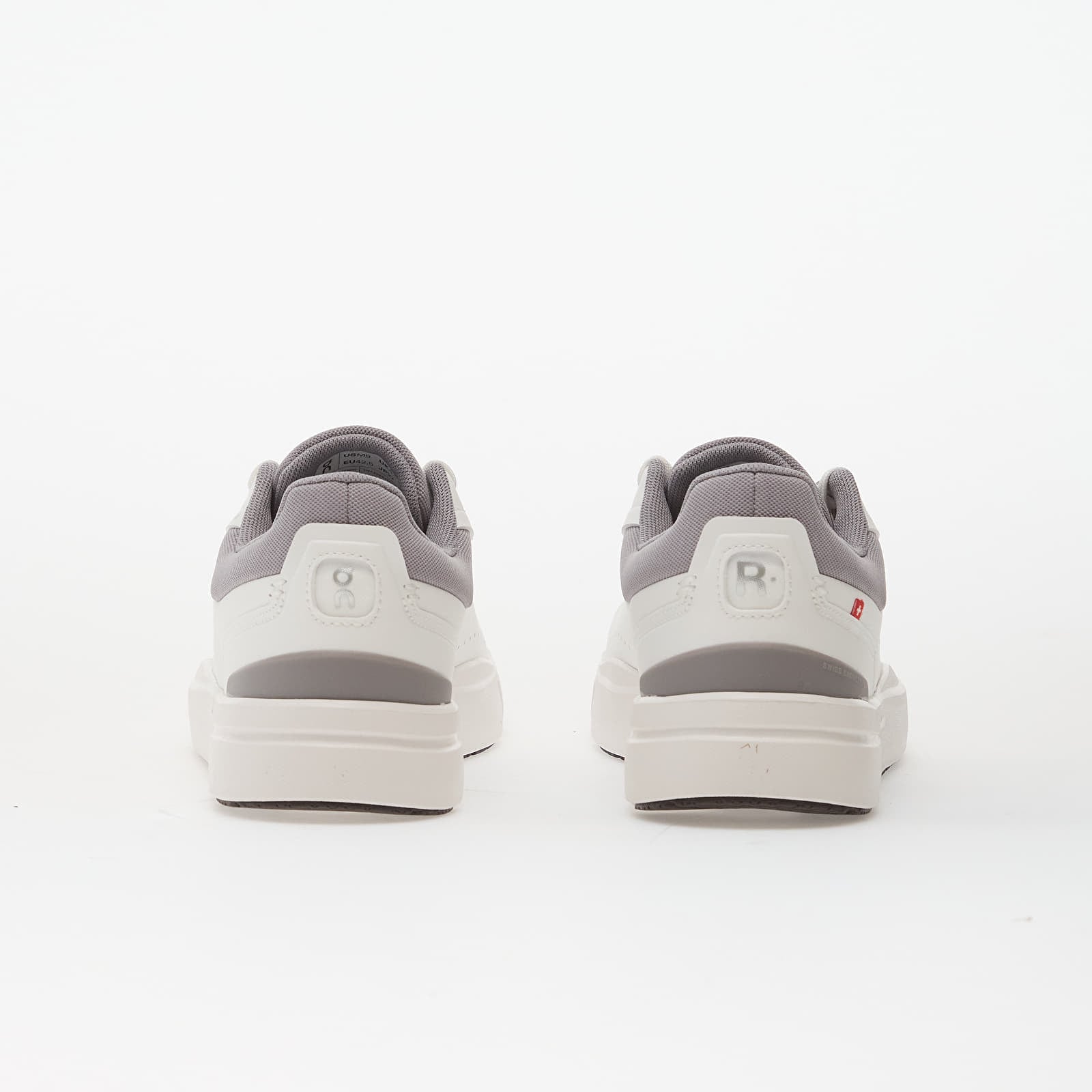 Încălțăminte și sneakerși pentru bărbați On M The Roger Advantage White/ Ore