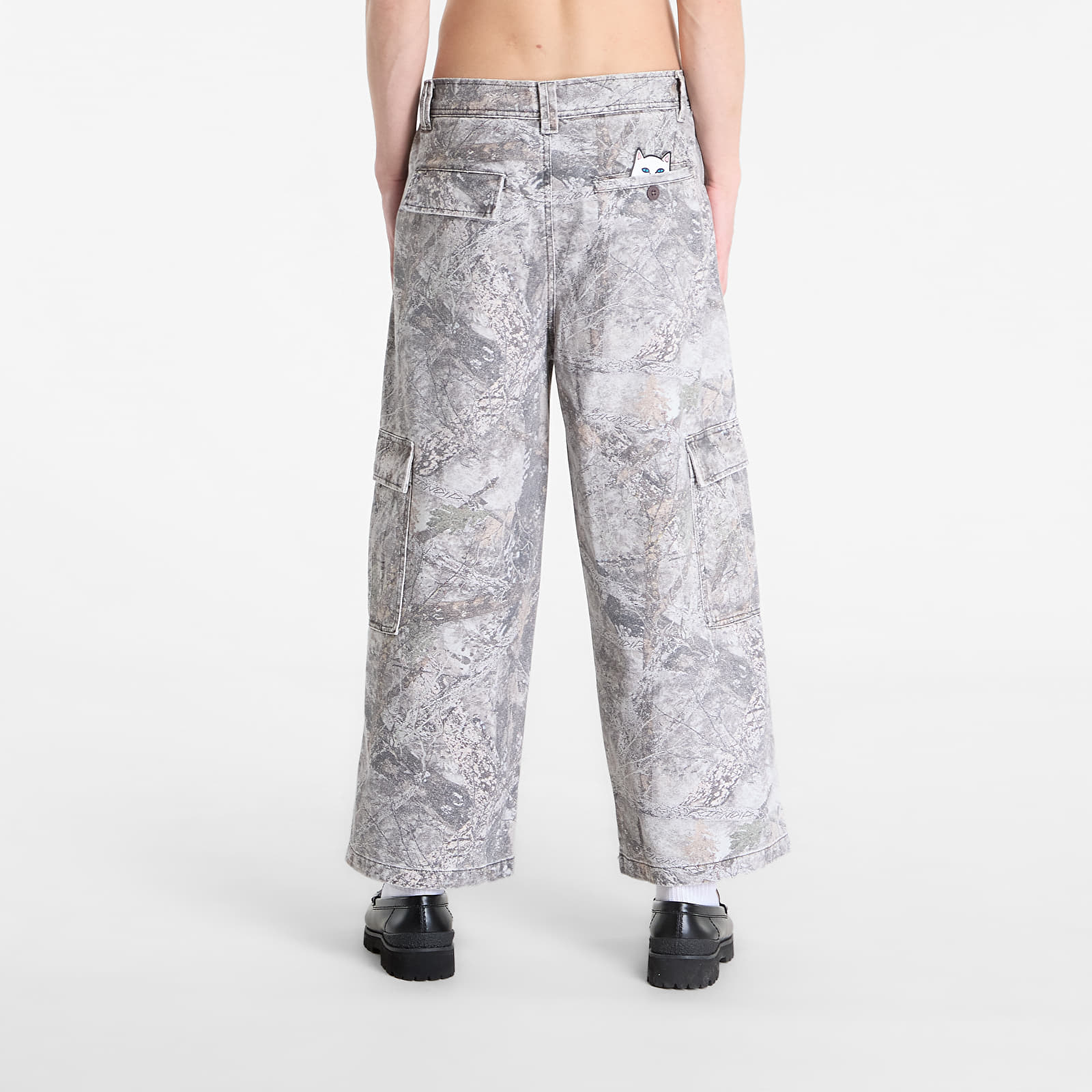 Pantaloni uomo RIPNDIP Nerm Tree Camo Extra Wide Cargo Pants Nerm Tree Camo
