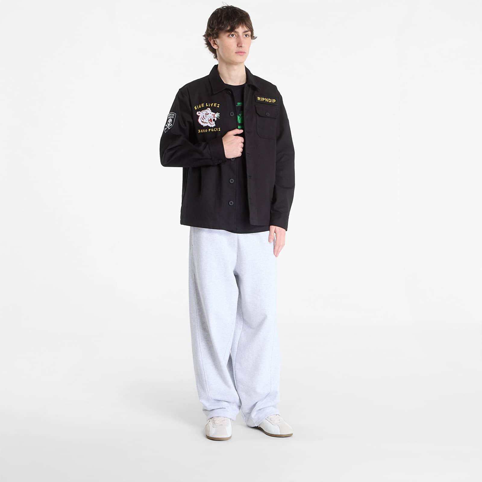 Férfi kabátok RIPNDIP Nine Militarty Shirt Jacket Black