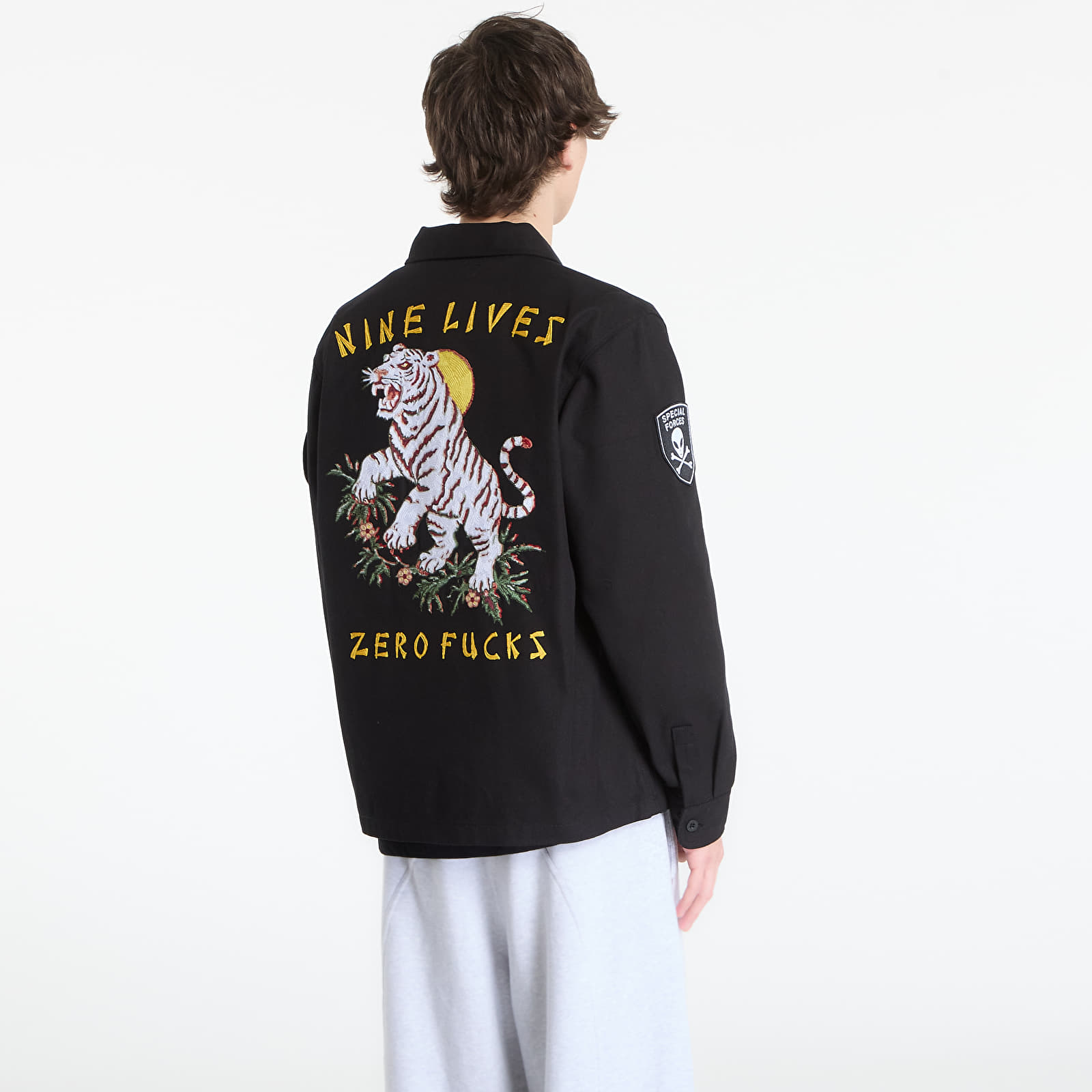 Férfi kabátok RIPNDIP Nine Militarty Shirt Jacket Black