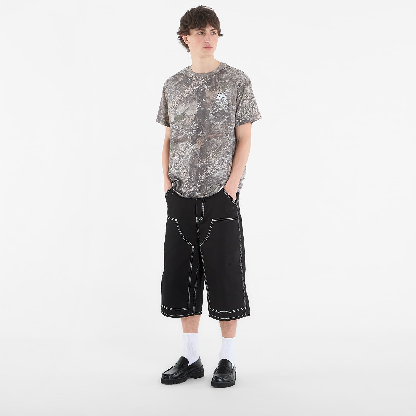 T-Shirts Männer RIPNDIP Lord Nermal Pocket Tee Nerm Tree Camo