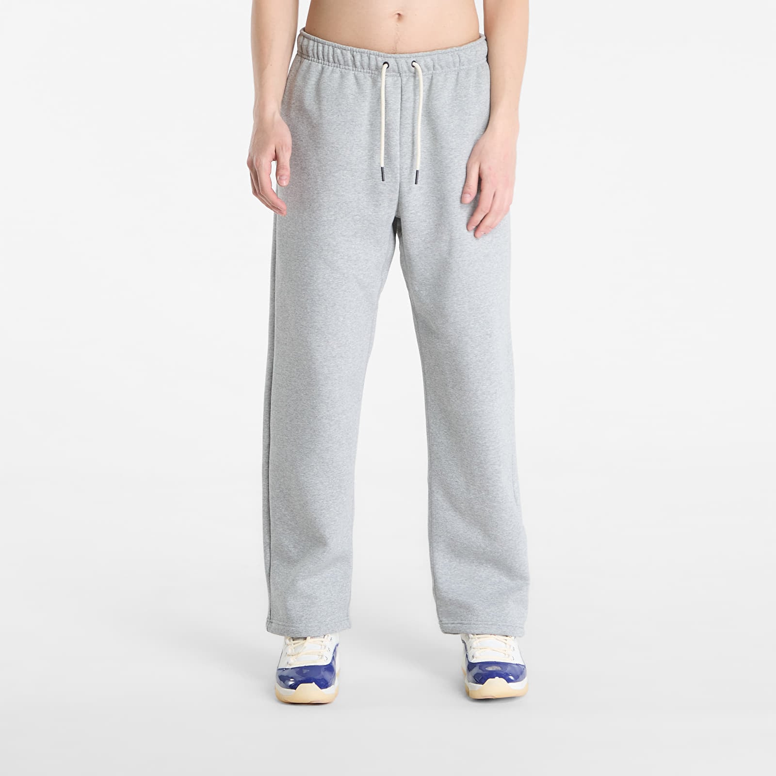 Pánske tepláky Nike Standard Issue Men's Therma-FIT Brushed Open-Hem Basketball Pants Dk Grey Heather/ Black