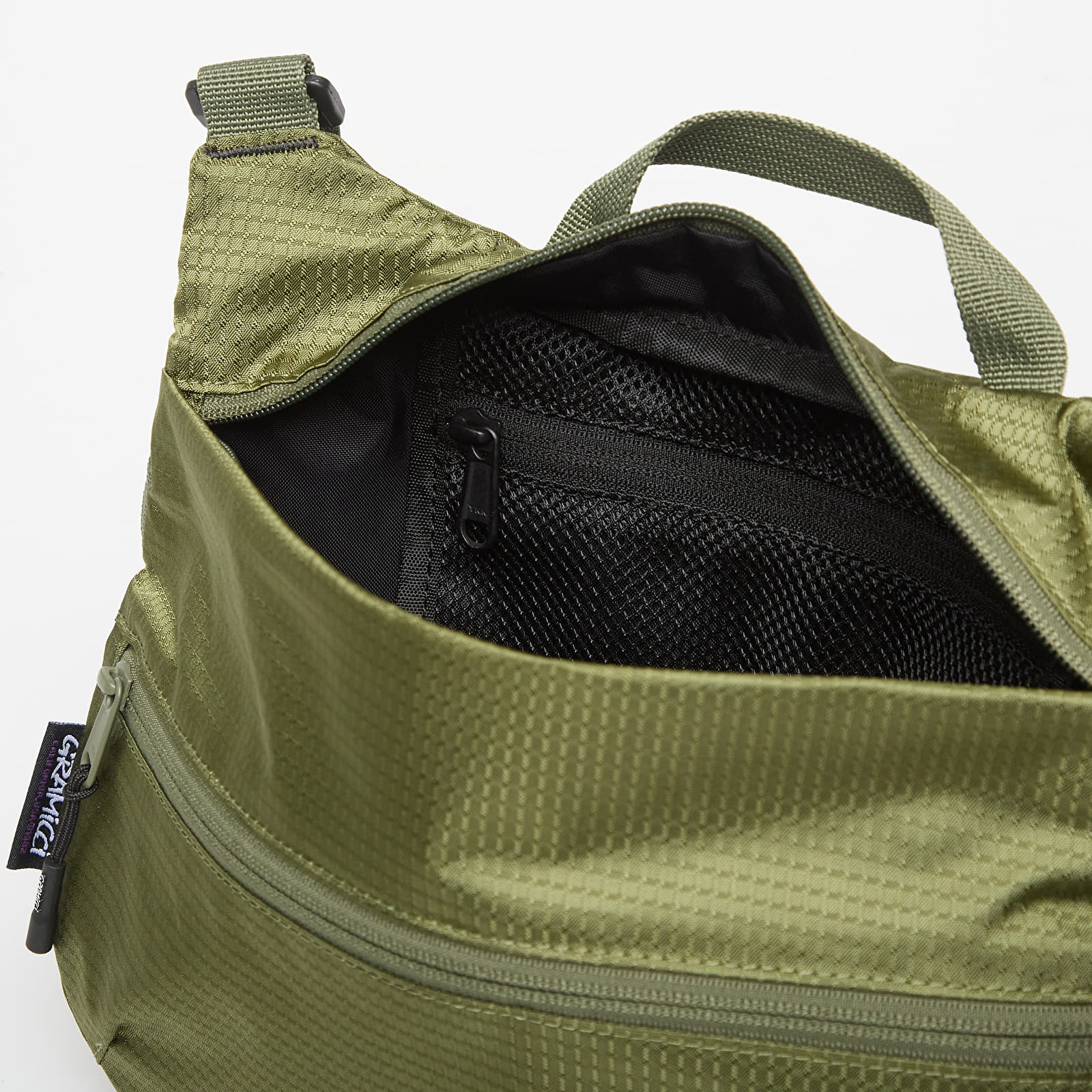 Moške torbe za na ramo Gramicci Field Sacoche Olive