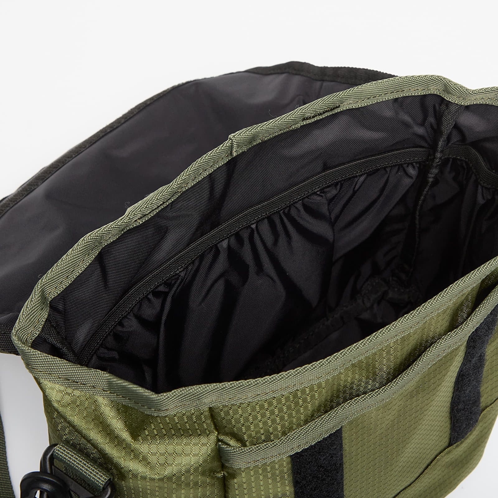 Moške torbe za na ramo Gramicci Multi Side Bag Olive