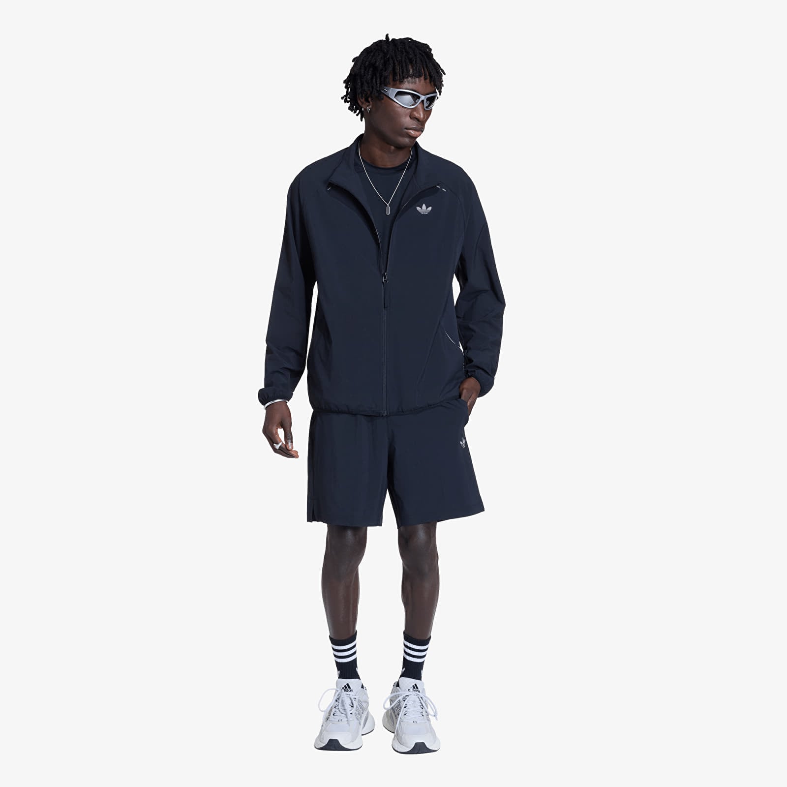 Muške kratke hlače adidas Tech Trefoil Essentials Polyester Shorts Black