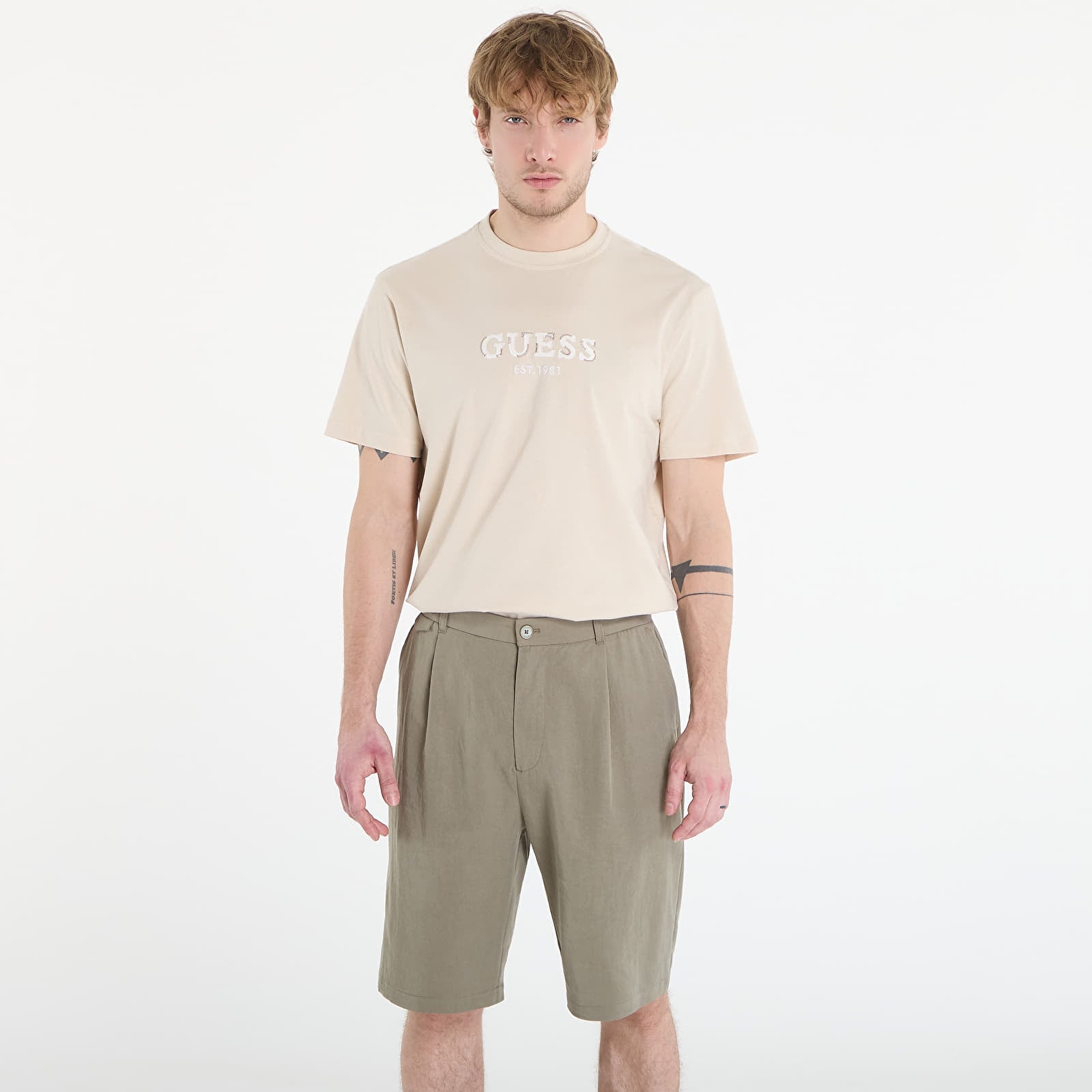 T-Shirts Guess Jeans Cn Ss Guess Logo Contrast Stitch Light Oak