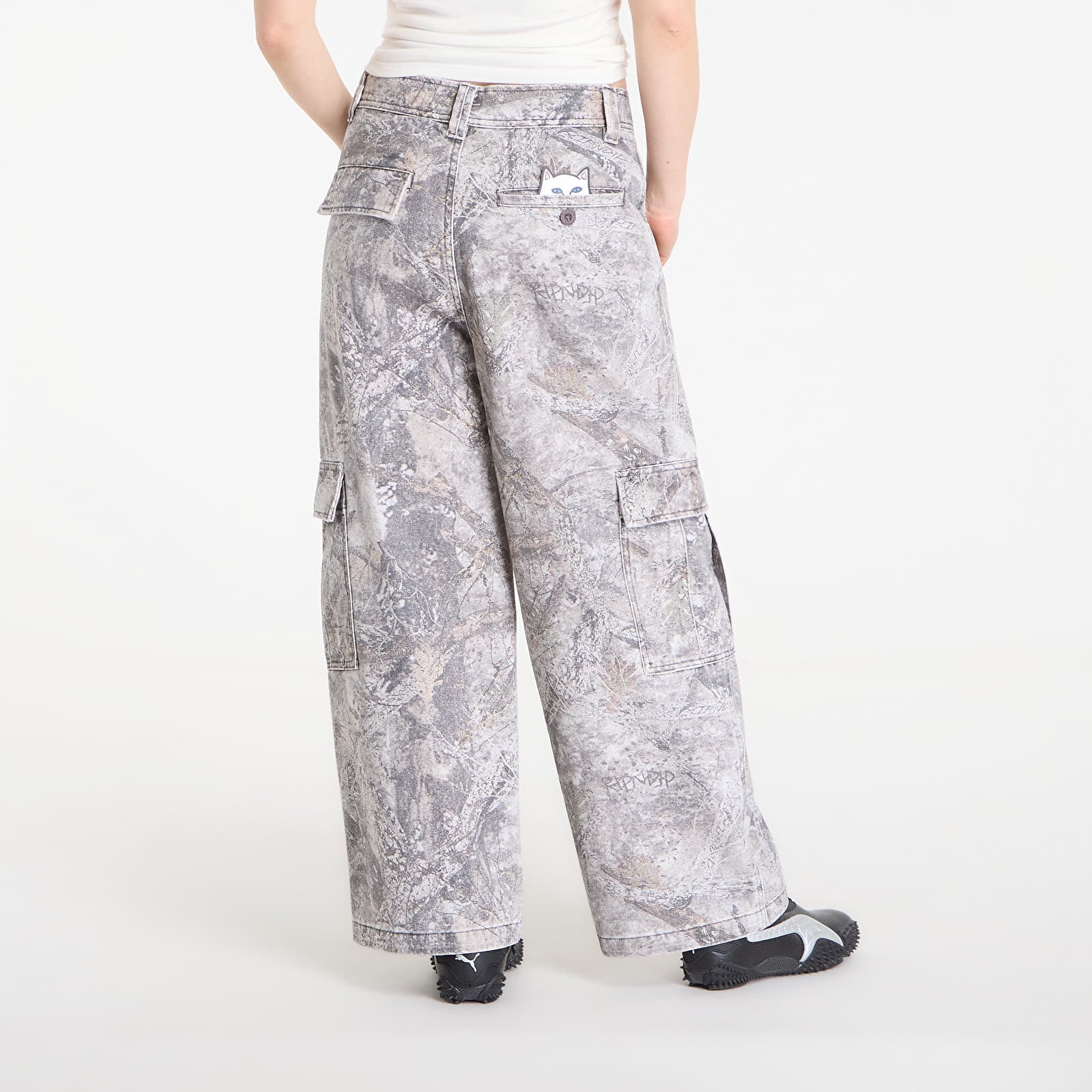 Pantaloni uomo RIPNDIP Nerm Tree Camo Extra Wide Cargo Pants Nerm Tree Camo