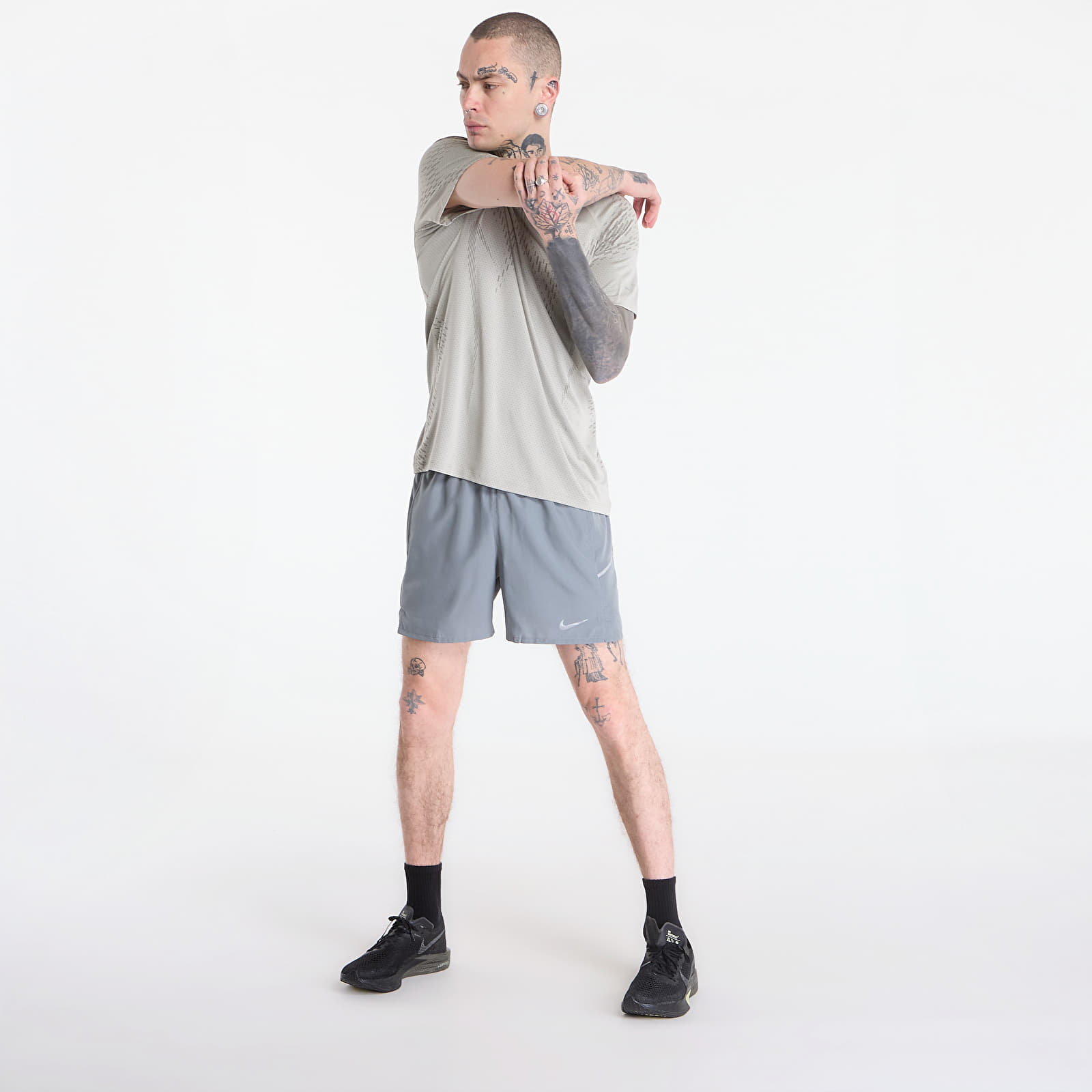 Shorts til mænd Nike Miler Men's Dri-FIT 2-in-1 5" Running Shorts Smoke Grey/ Smoke Grey/ Reflective Silv