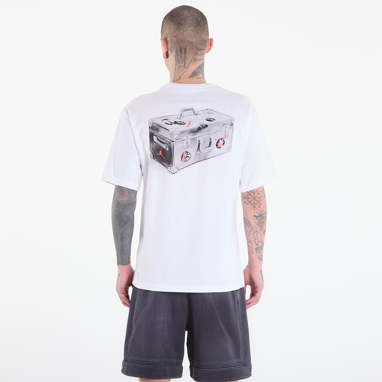T-Shirts Männer Jordan Men's Graphic T-Shirt White/ Infrared 23