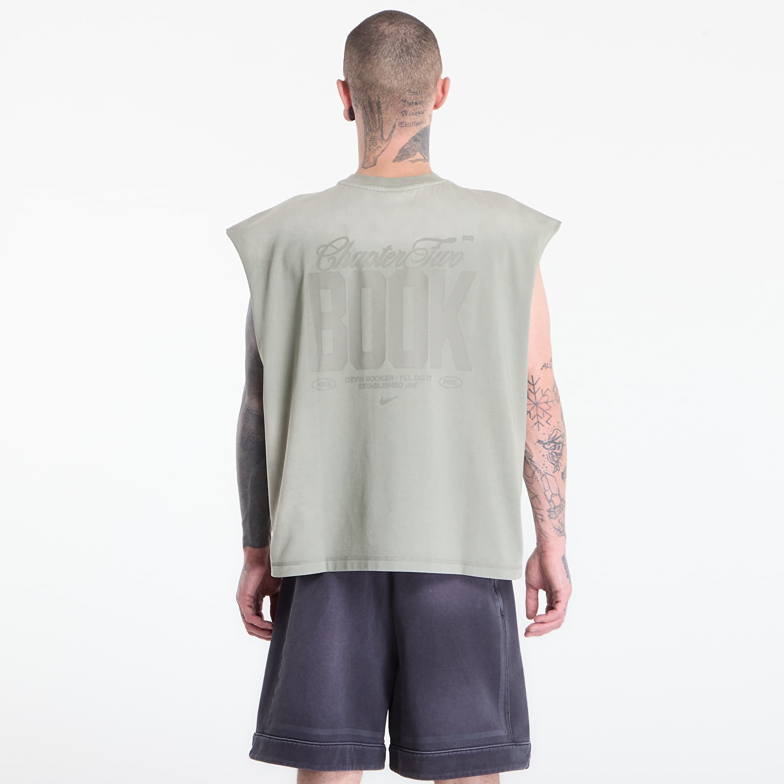 T-Shirts Männer Nike Book Standard Issue Men's Dri-FIT Sleevleless Game Top Dark Stucco