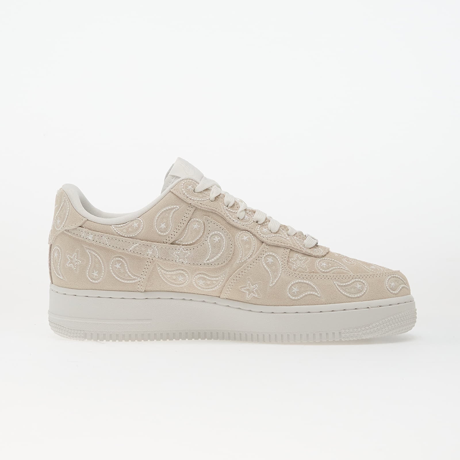 Muške tenisice Nike Air Force 1 '07 Lv8 Summit White/ Summit White