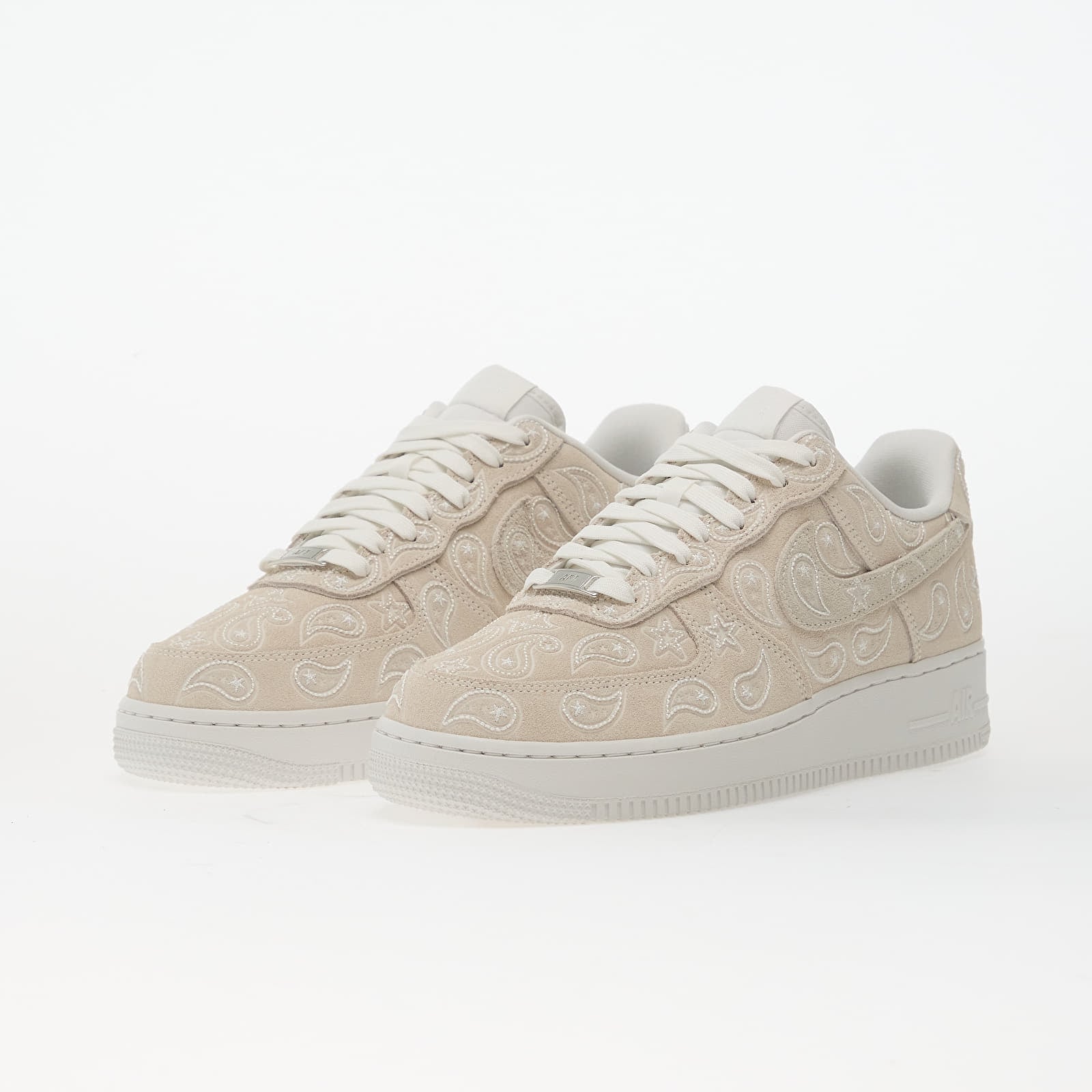 Muške tenisice Nike Air Force 1 '07 Lv8 Summit White/ Summit White