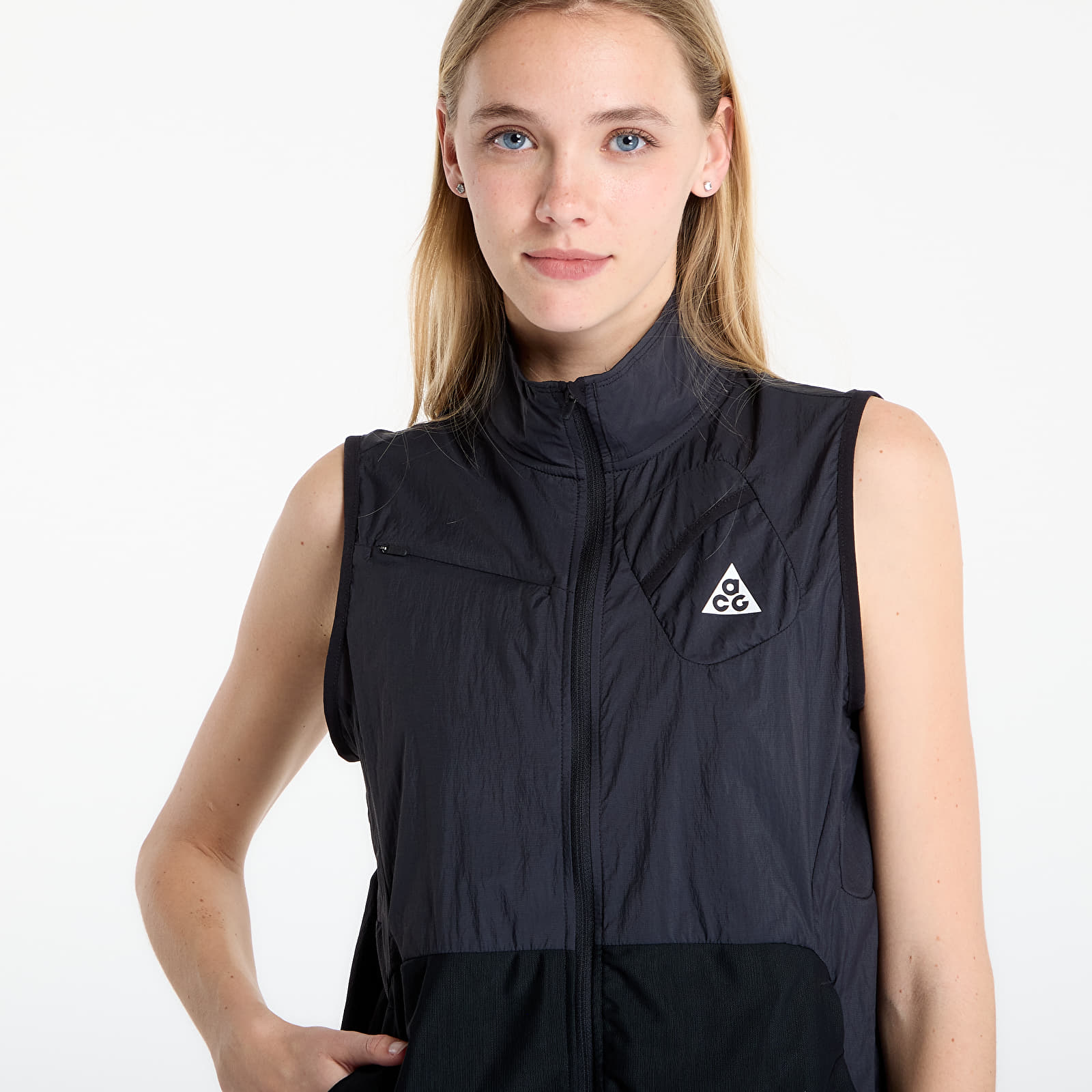 Cardigans til kvinder Nike ACG Women's Trail Running Vest Black/ Summit White