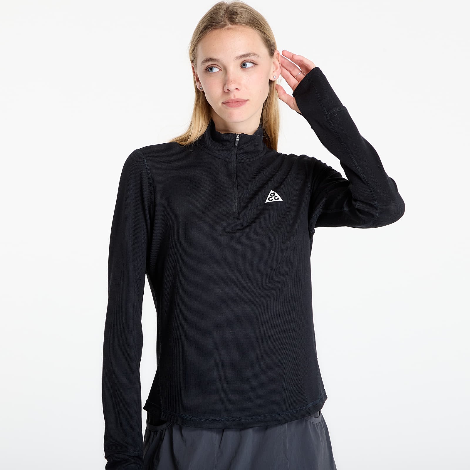 Women's T-shirts Nike ACG Women's Dri-FIT 1/2-Zip Trail Running Top Black/ Black/ Summit White