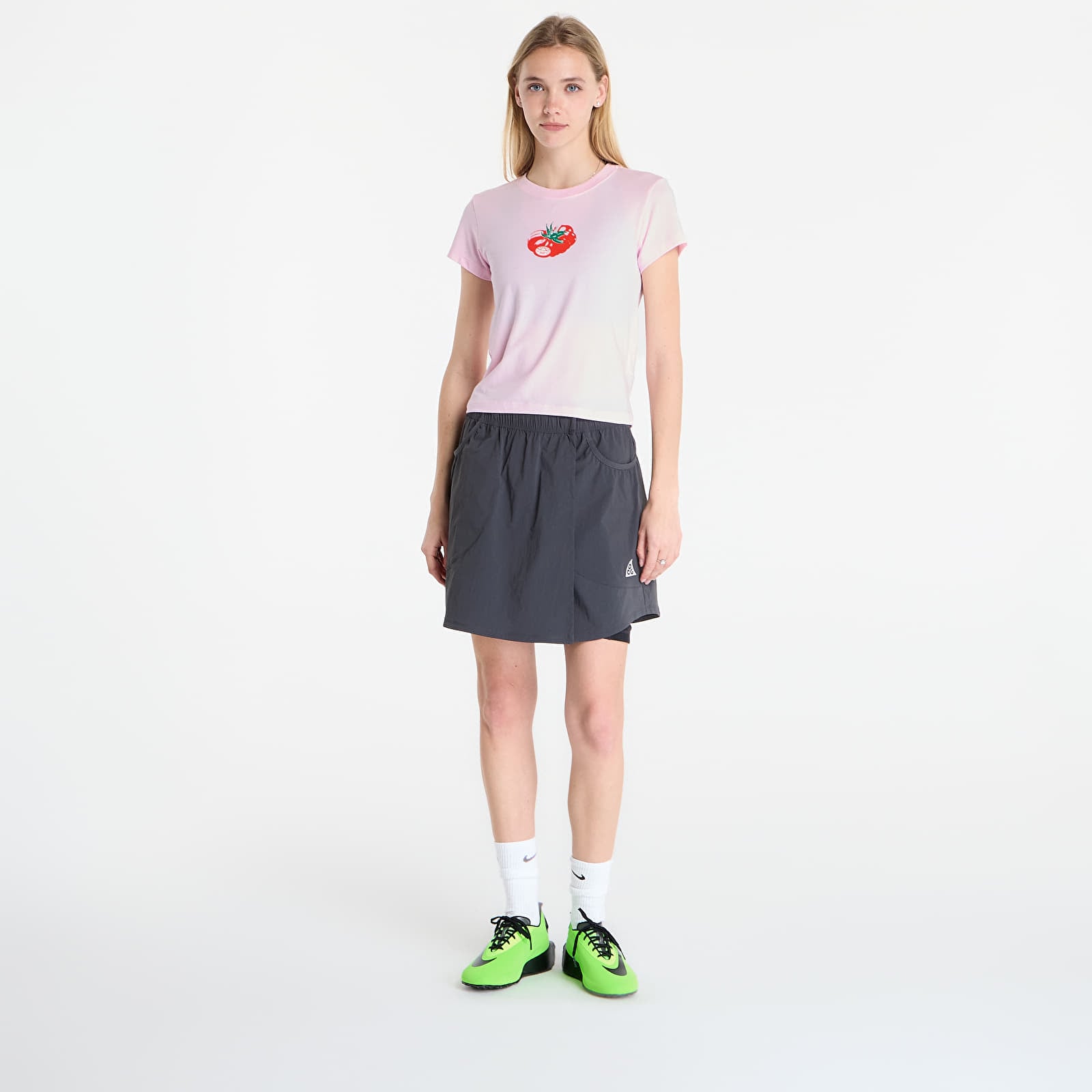 T-shirts för kvinnor Nike Sportswear Chill Knit Women's Slim Cropped T-Shirt Pink Foam