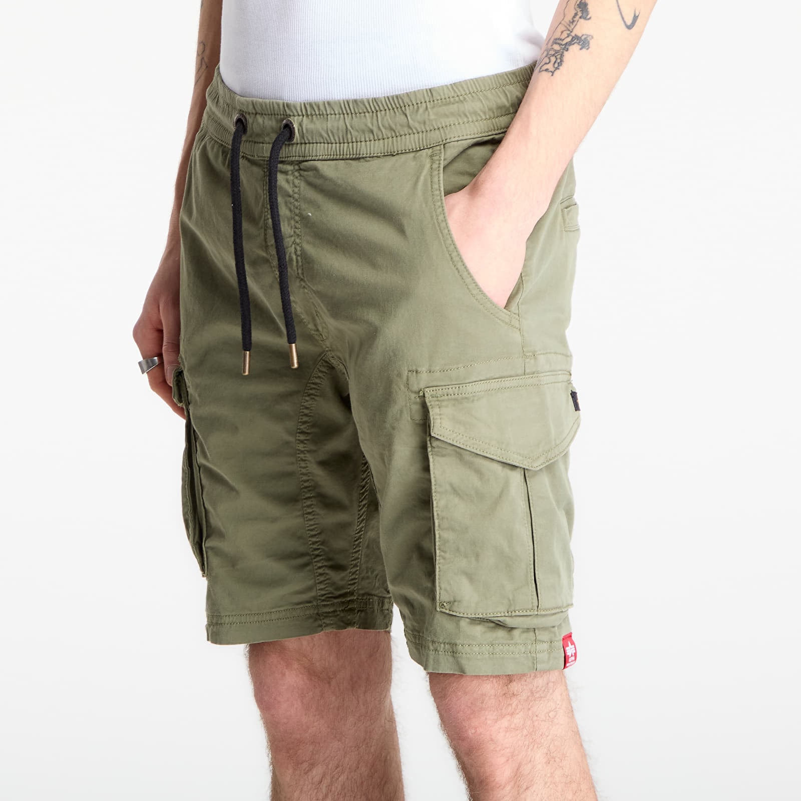 Shorts für Männer Alpha Industries Cotton Twill Jogger Short Vintage Green