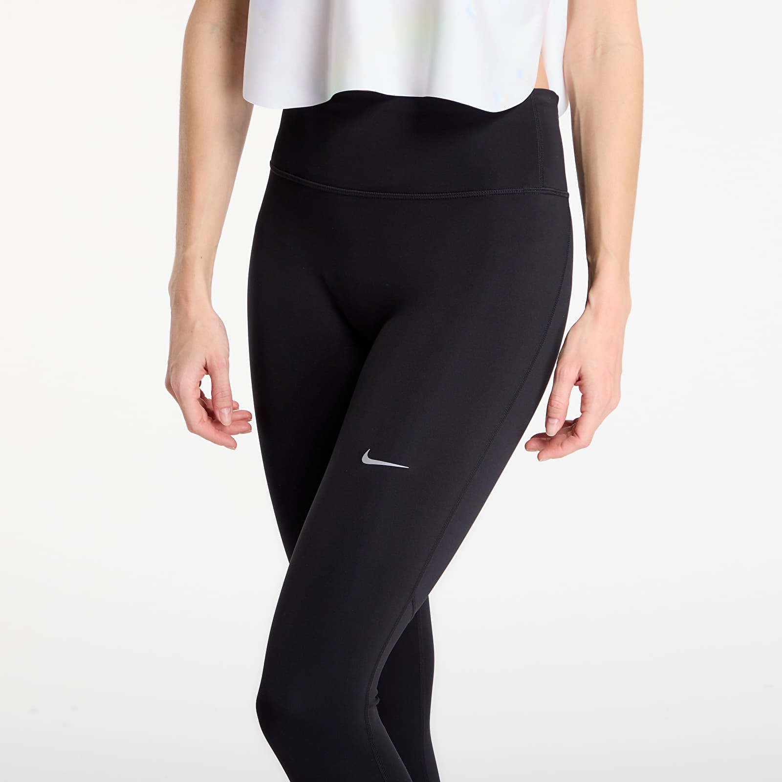 Ženske tajice Nike Tempo Women's High-Waisted 7/8 Running Leggings Black/ Reflective Silv