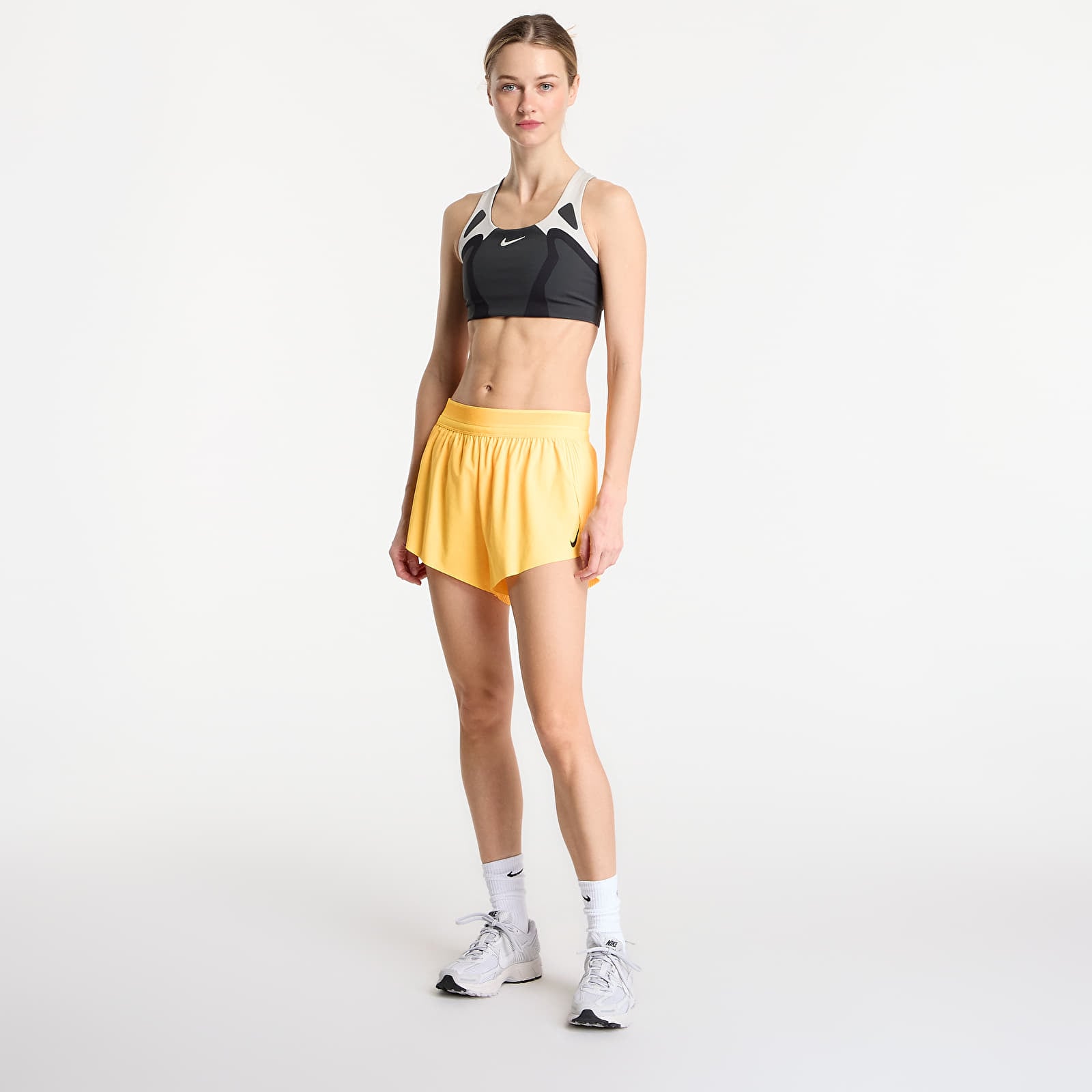 Shorts für Frauen Nike AeroSwift Women's Dri-FIT ADV Mid-Rise 3" Brief-Lined Running Shorts Laser Orange/ Black/ White/ Black