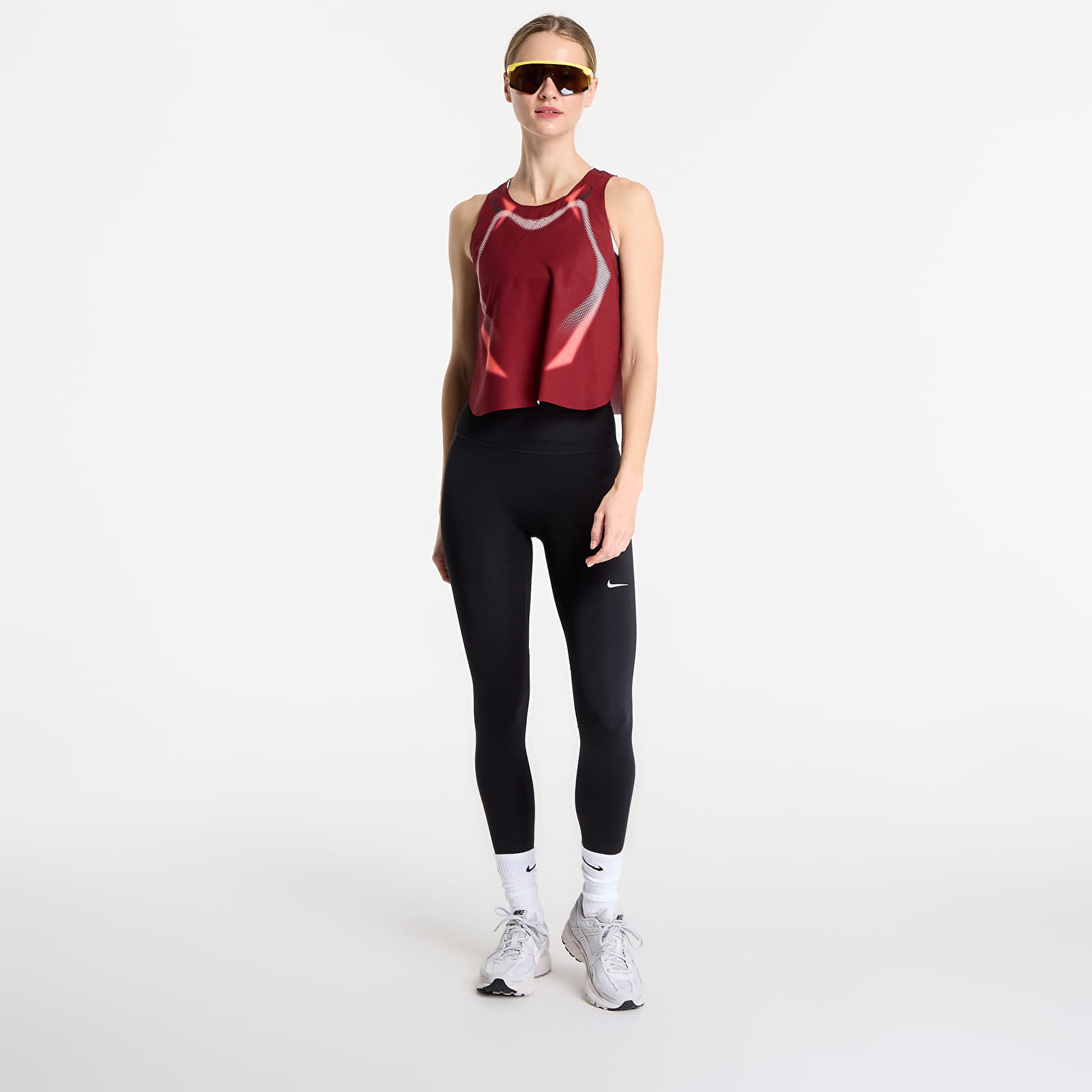 Women's tank tops Nike AeroSwift Women's Dri-FIT ADV Cropped Running Tank Top Team Red/ Black/ Black