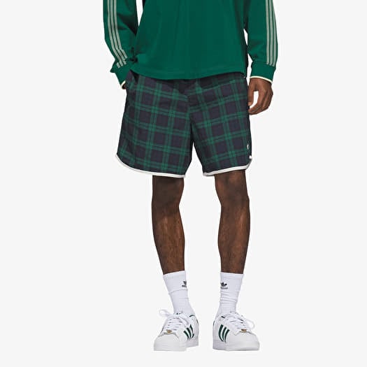 Kurze Hosen adidas Cherry Track Short UNISEX Night Indigo