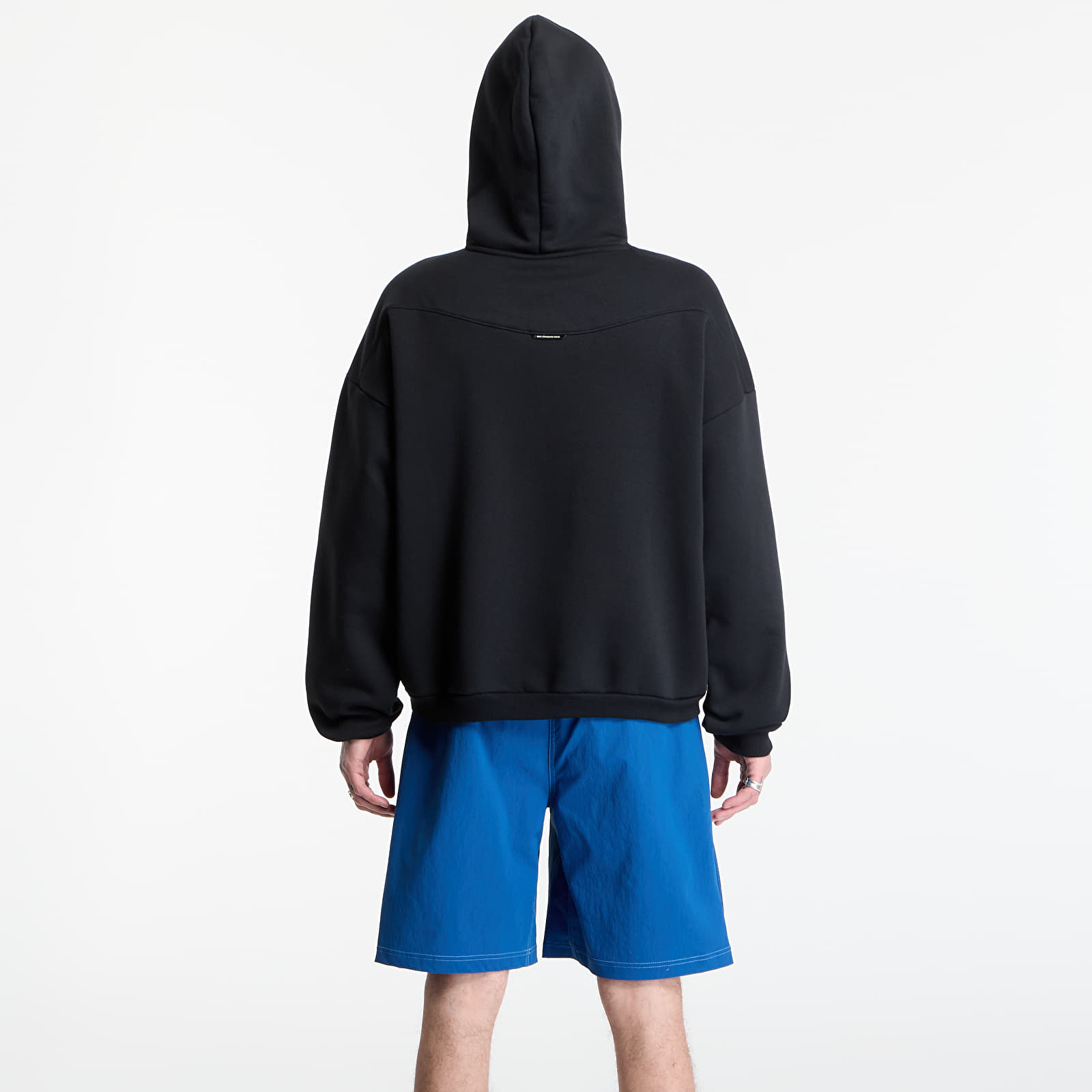 Sweatshirts för män Nike Standard Issue Men's Therma-FIT Brushed Basketball Pullover Hoodie Black/ Pale Ivory