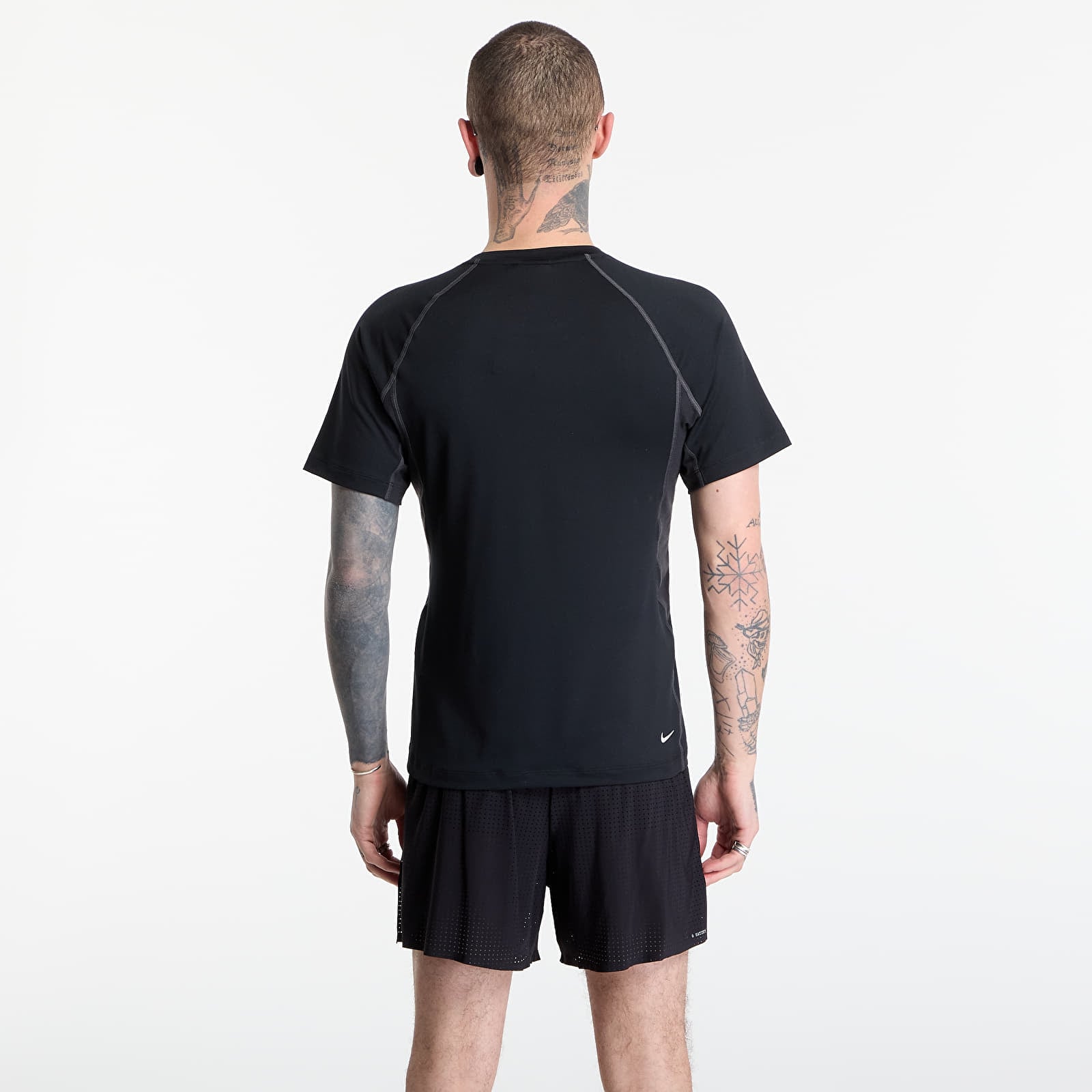 T-shirts til mænd Nike ACG "Wildsee" Men's Dri-FIT Short-Sleeve Base Layer Top Black/ Anthracite/ Summit White