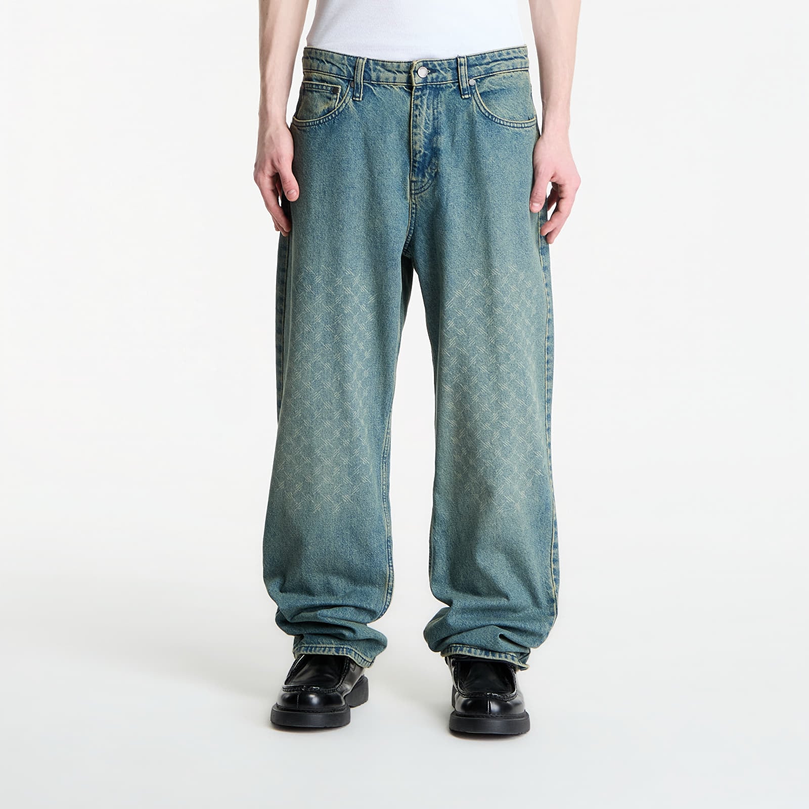 Pánske jeans  Daily Paper Faded Monogram Amba Jeans V2 Bleached Denim Blue