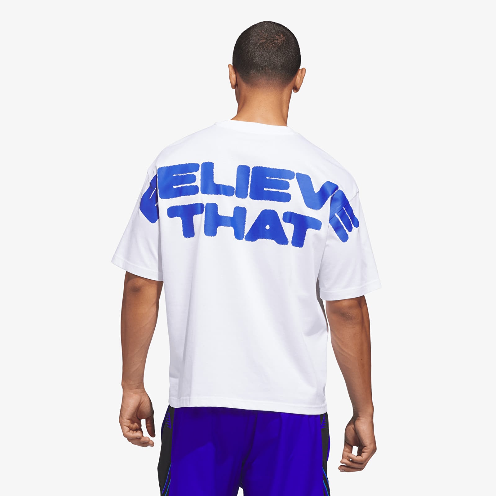 T-shirts til mænd adidas Anthony Edwards Believe That T-Shirt White/ Lucid Blue