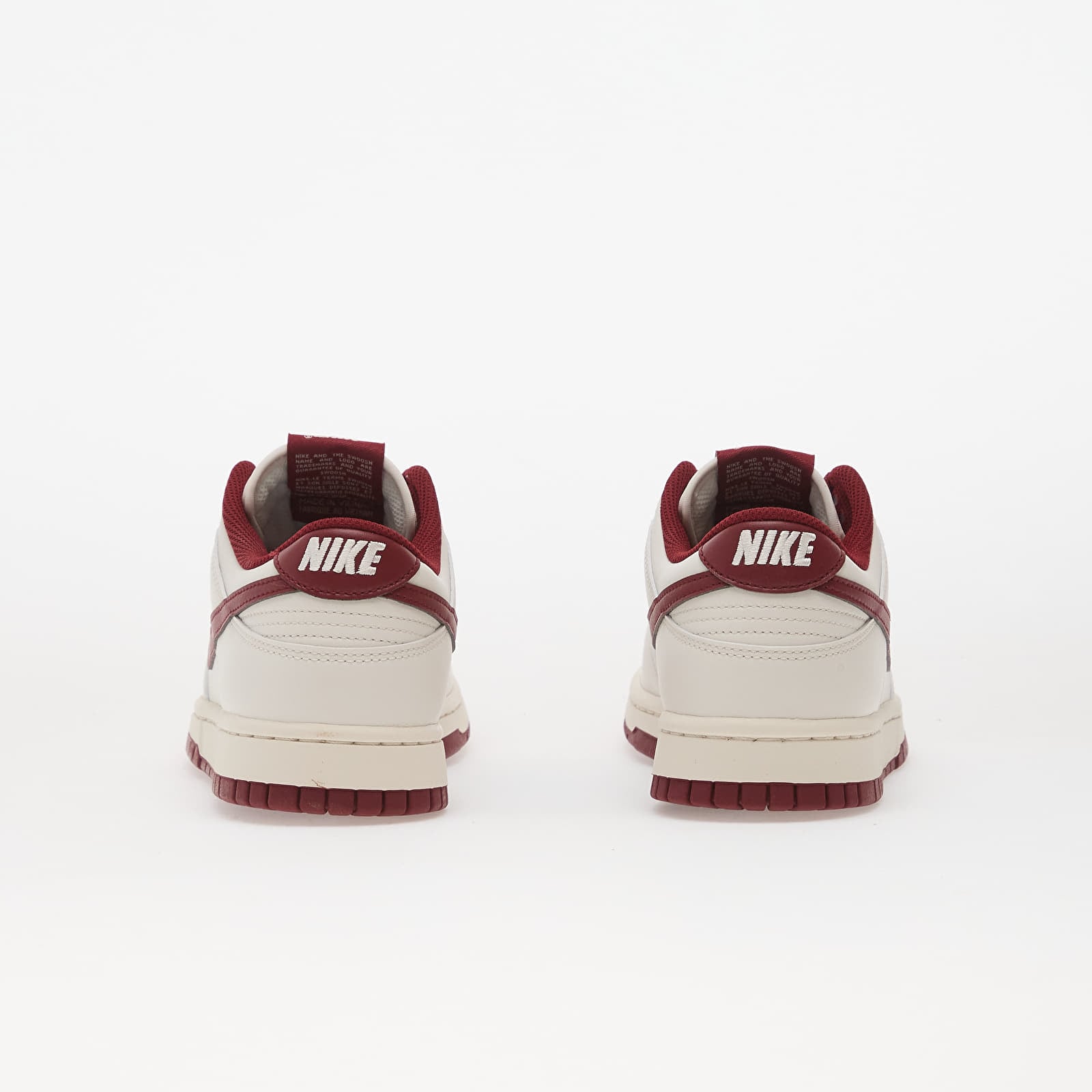 Men's sneakers and shoes Nike Dunk Low Retro Phantom/ Team Red-Phantom