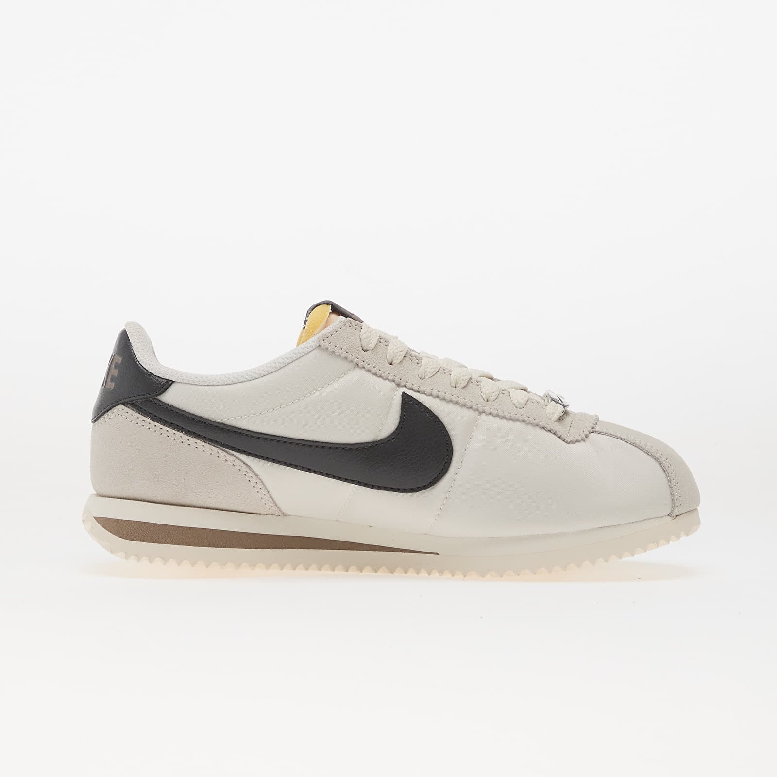 Women's sneakers and shoes Nike W Cortez Phantom/ Off Noir-Sail-Mink Brown