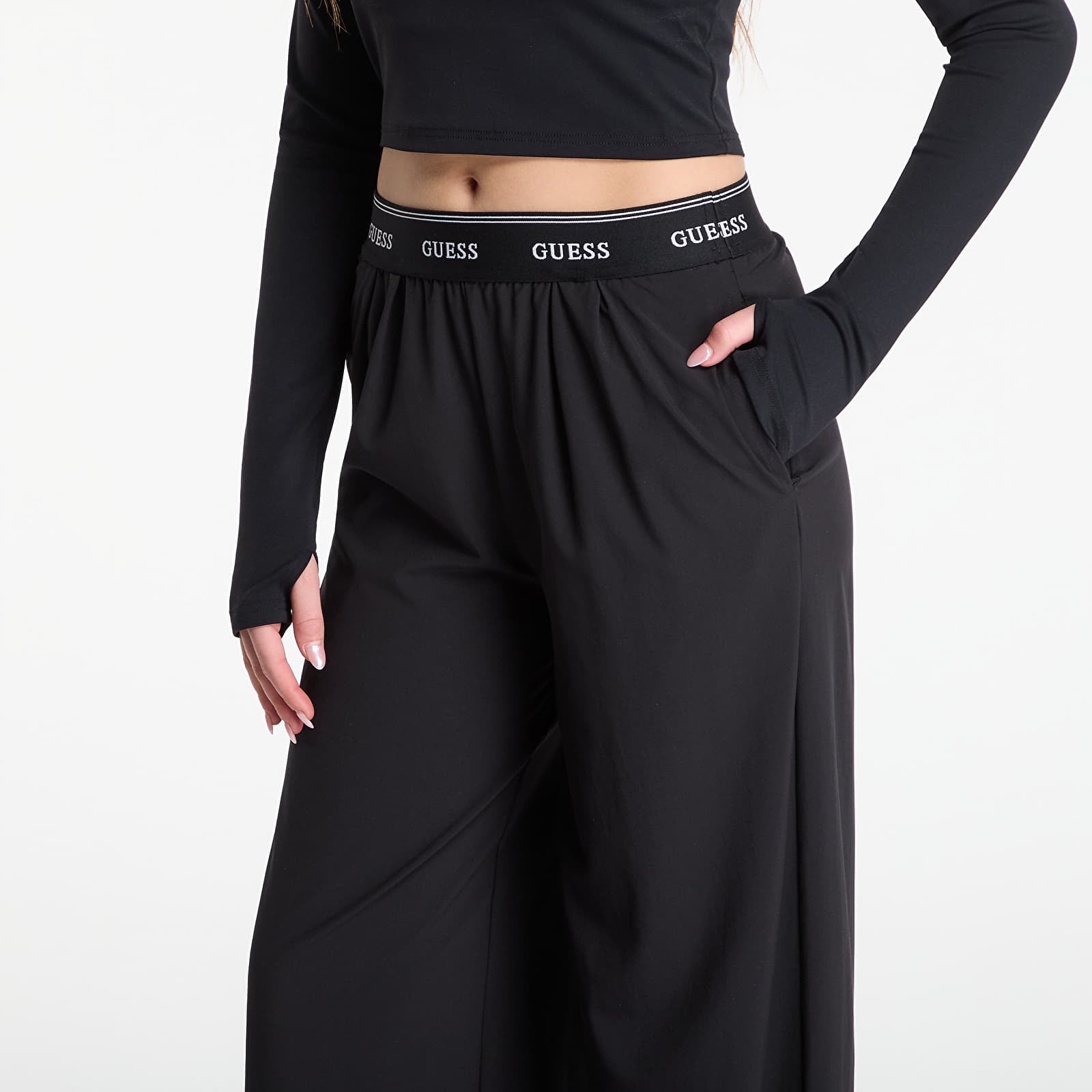 Nohavice GUESS Selene Pants Jet Black