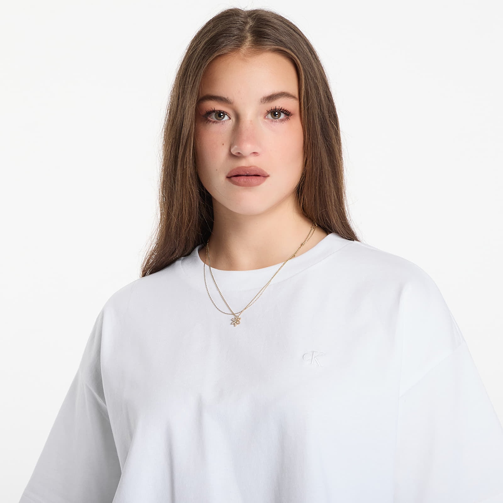 T-Shirts Calvin Klein Jeans Ss Cropped Boxy Satin Floral Tee Bright White