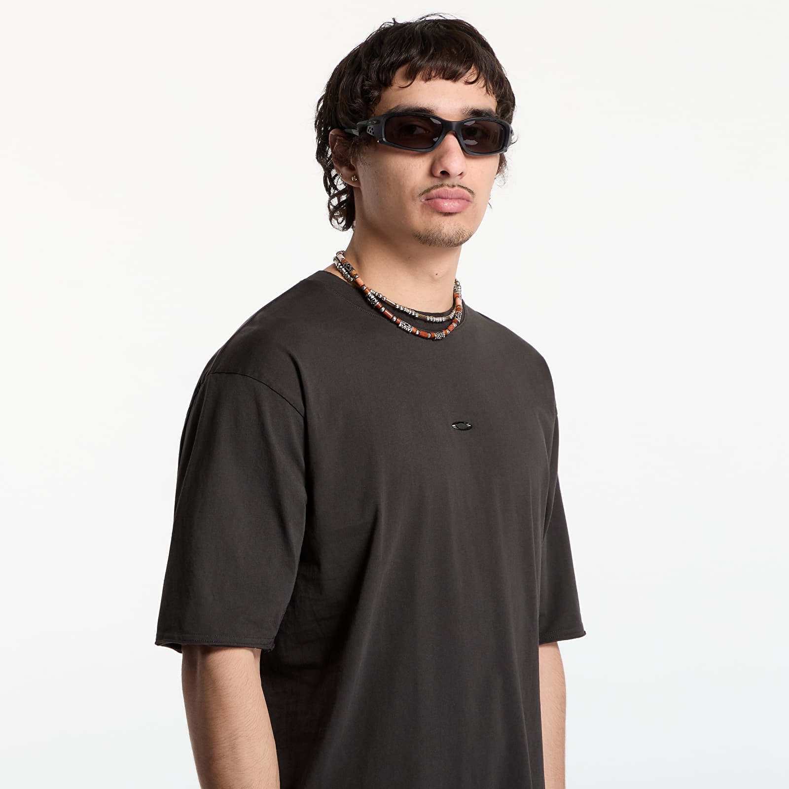 Men's T-shirts Oakley Jaylen Brown Latitude Veil Tee Nearly Black