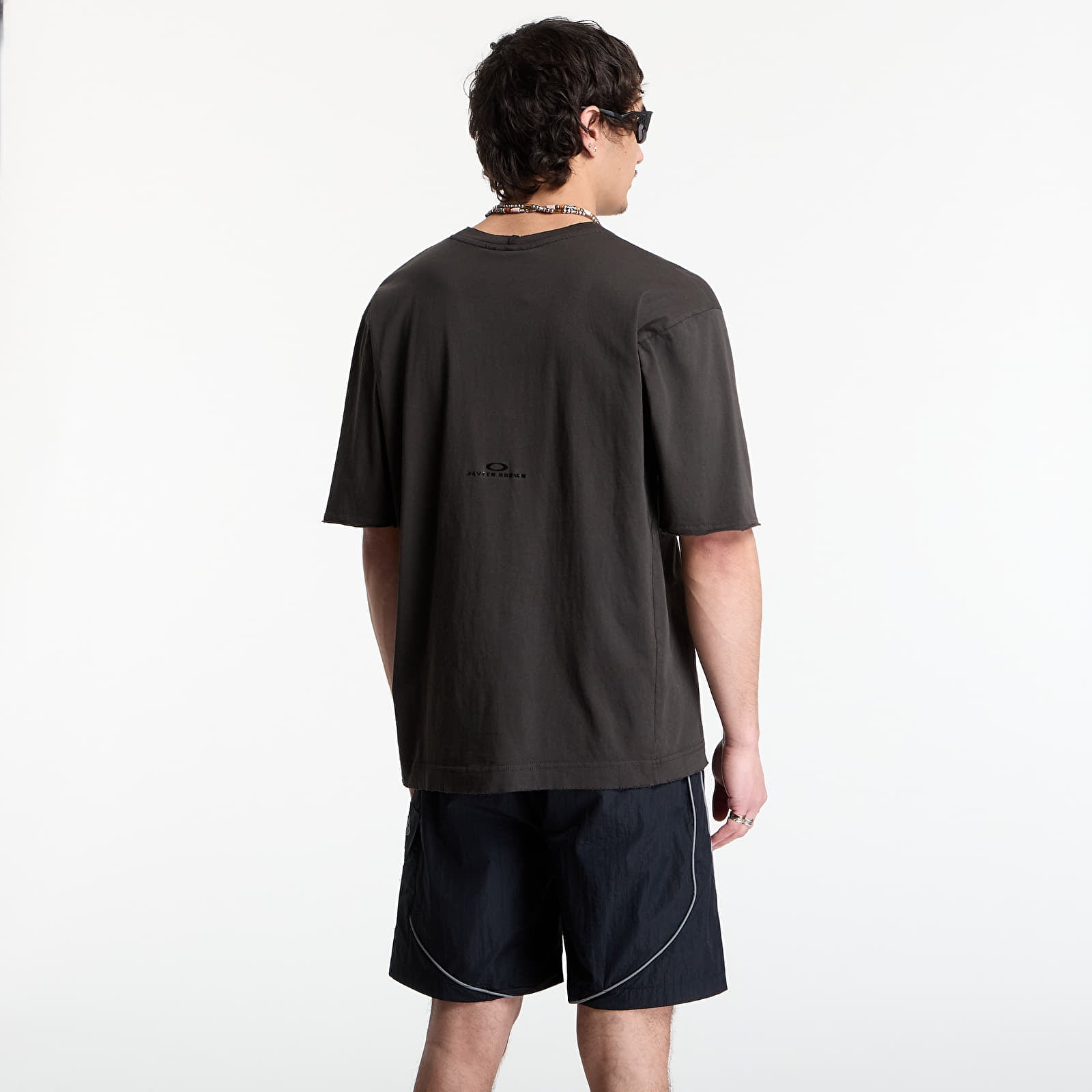 Men's T-shirts Oakley Jaylen Brown Latitude Veil Tee Nearly Black