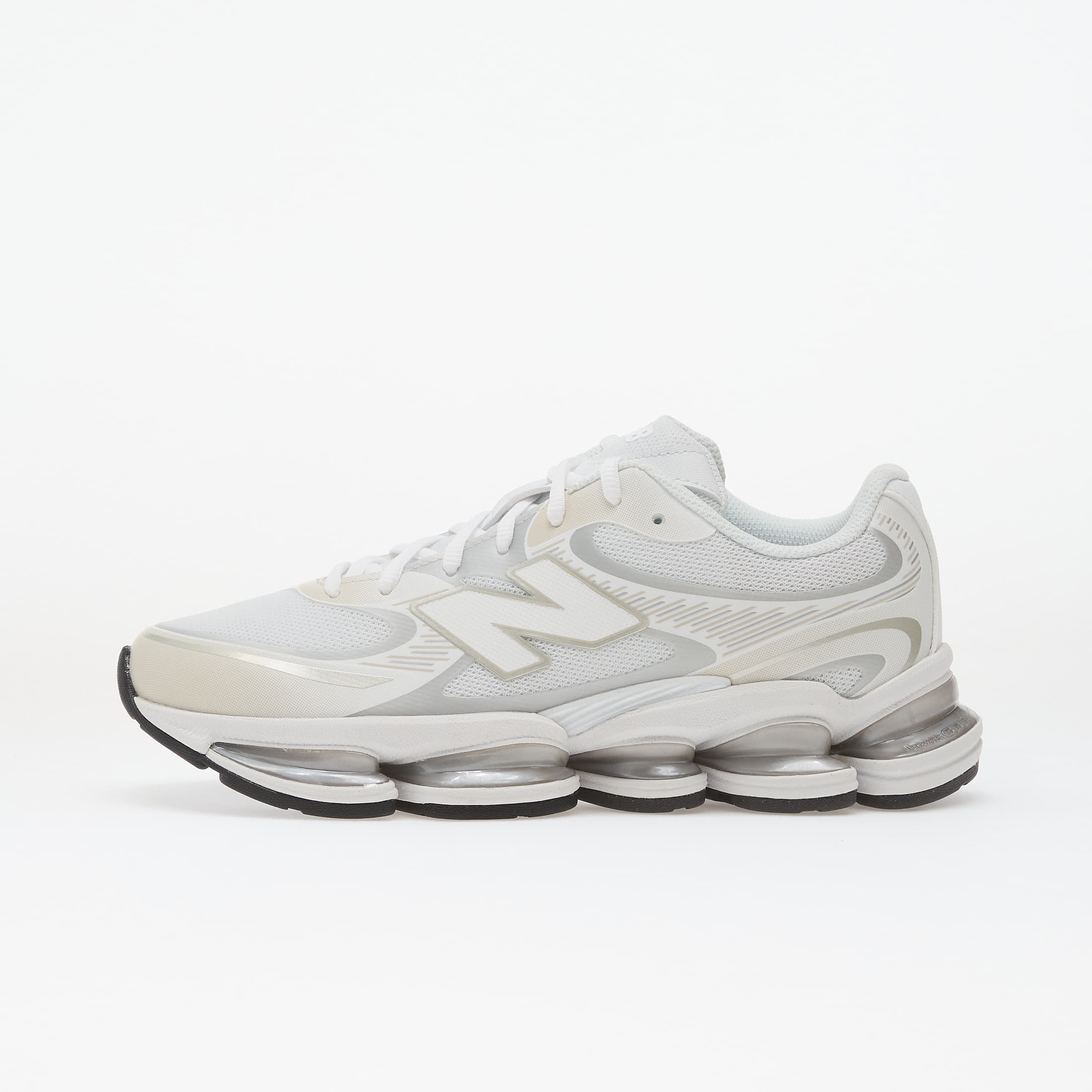 Sneakers New Balance 2000 White/ Silver Metallic EUR 37