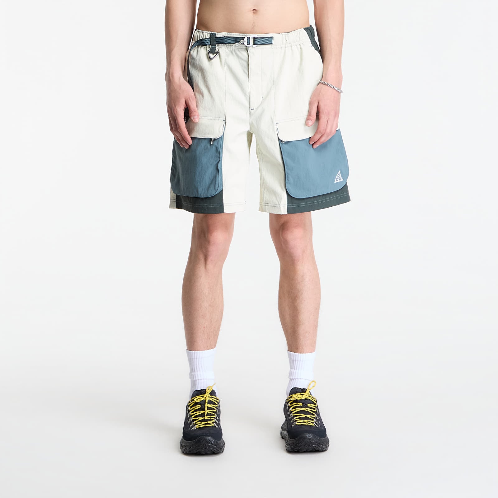 Pánské kraťasy Nike ACG "Smith Summit" Men's Cargo Shorts Sea Glass/ Mineral Slate/ Summit White
