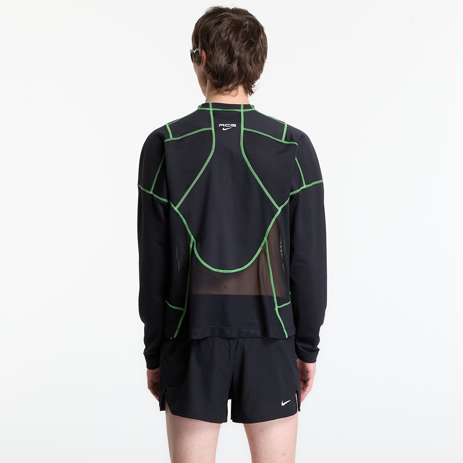 Pánske tričká Nike ACG "Vault" Dri-FIT Long-Sleeve Top Black/ Mean Green/ Summit White