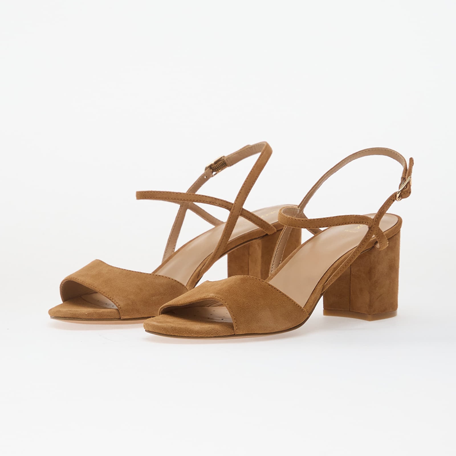 Sneakers och skor för kvinnor Geox Virnilisa 65 S Cognac