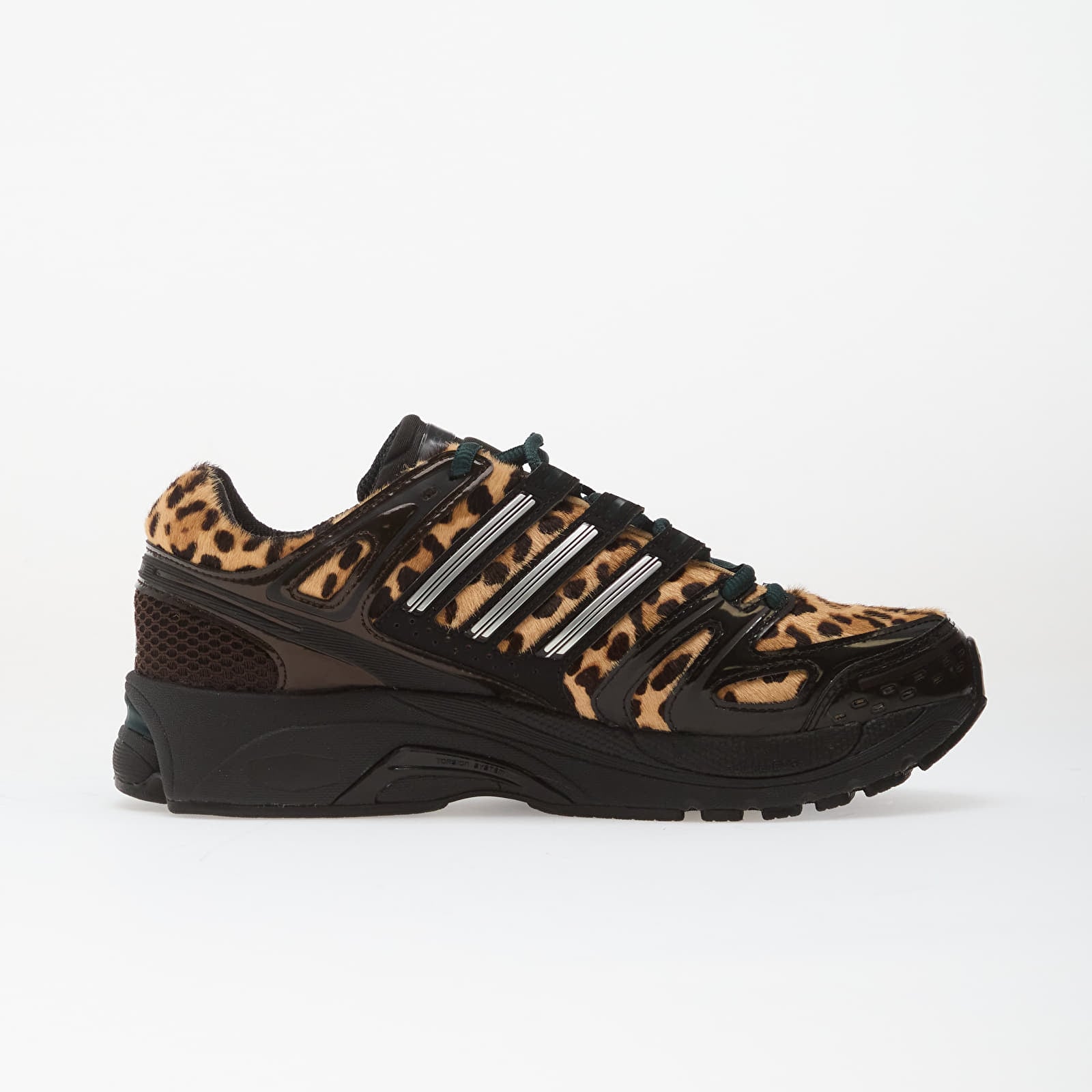 Damesschoenen adidas Adistar Control 5 W Aura Ivy/ Core Black/ Silver Metallic