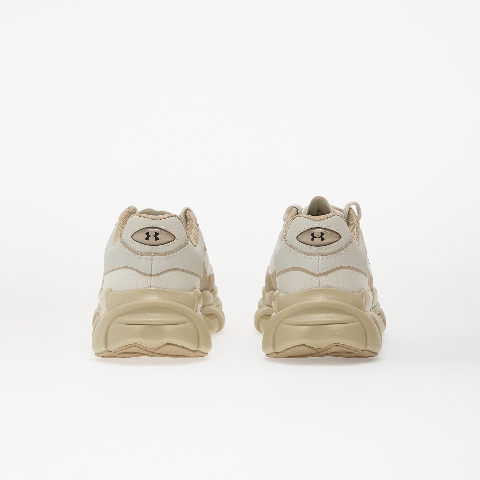 Men's sneakers and shoes Under Armour Halo Runner SE Beige