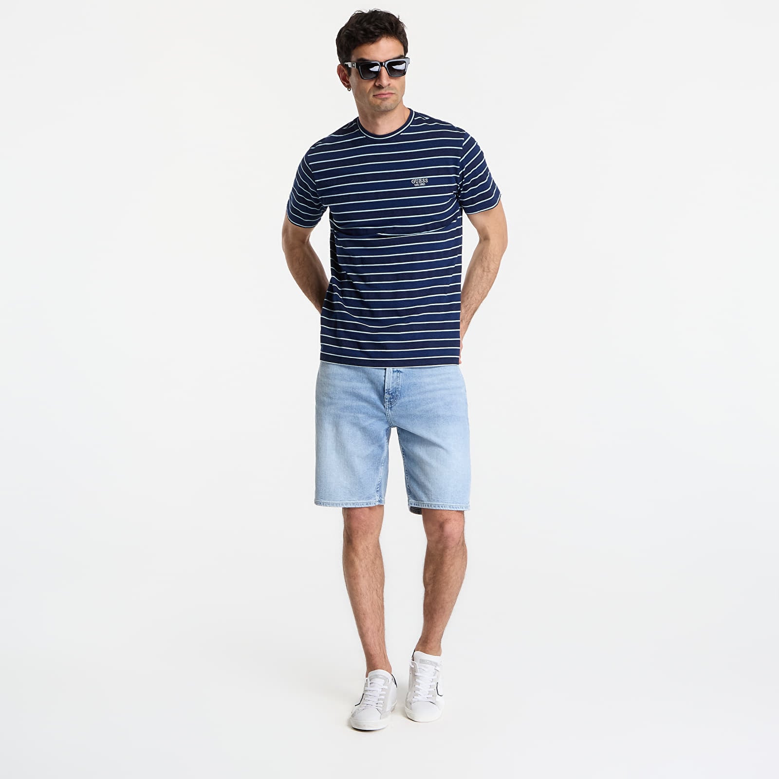 T-shirts GUESS Cn Ss Indigo Stripes Embro Tee Dark Indigo White St