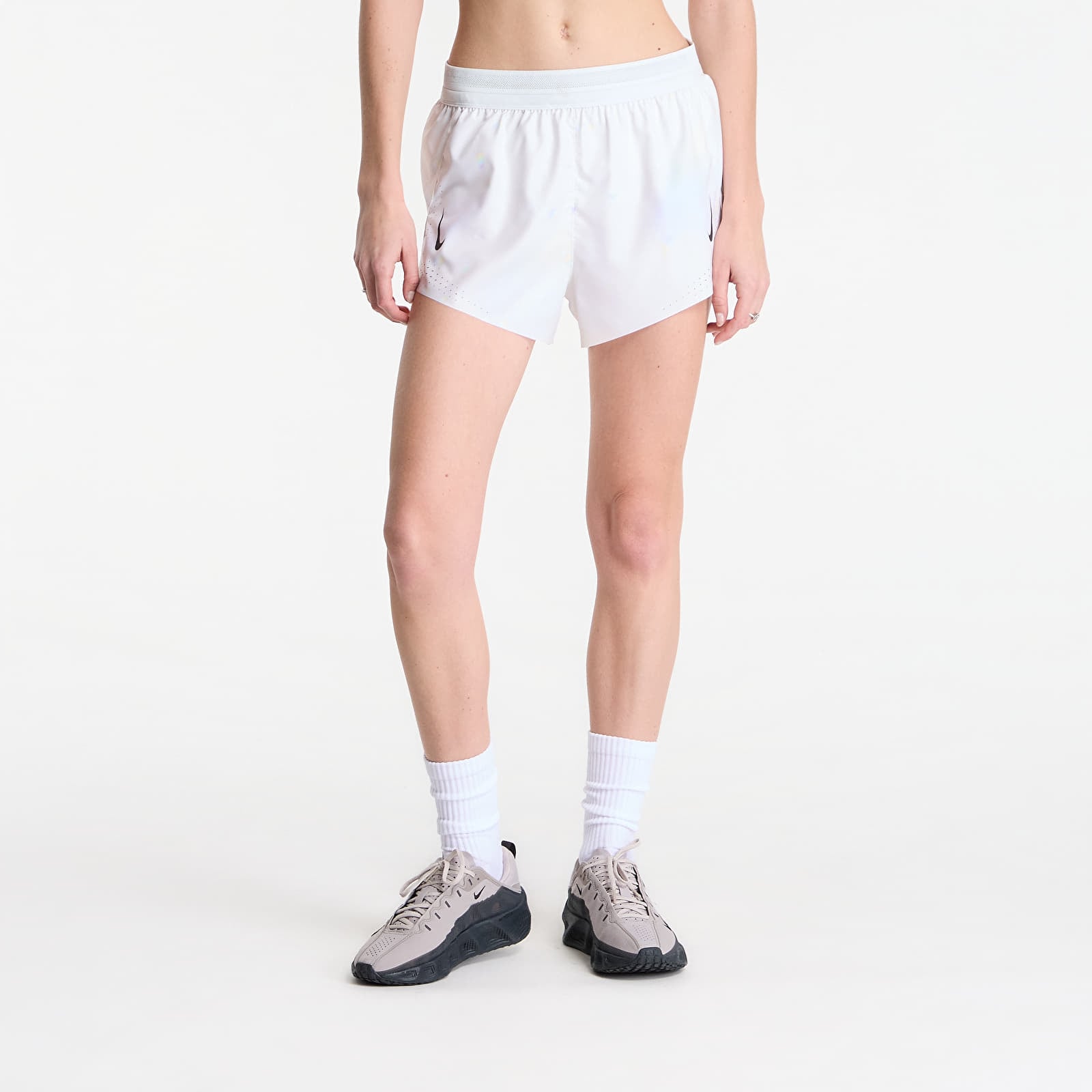 Pantaloni scurți pentru femei Nike AeroSwift Women's Dri-FIT ADV Mid-Rise Brief-Lined 3" Running Shorts Off White/ White/ Black