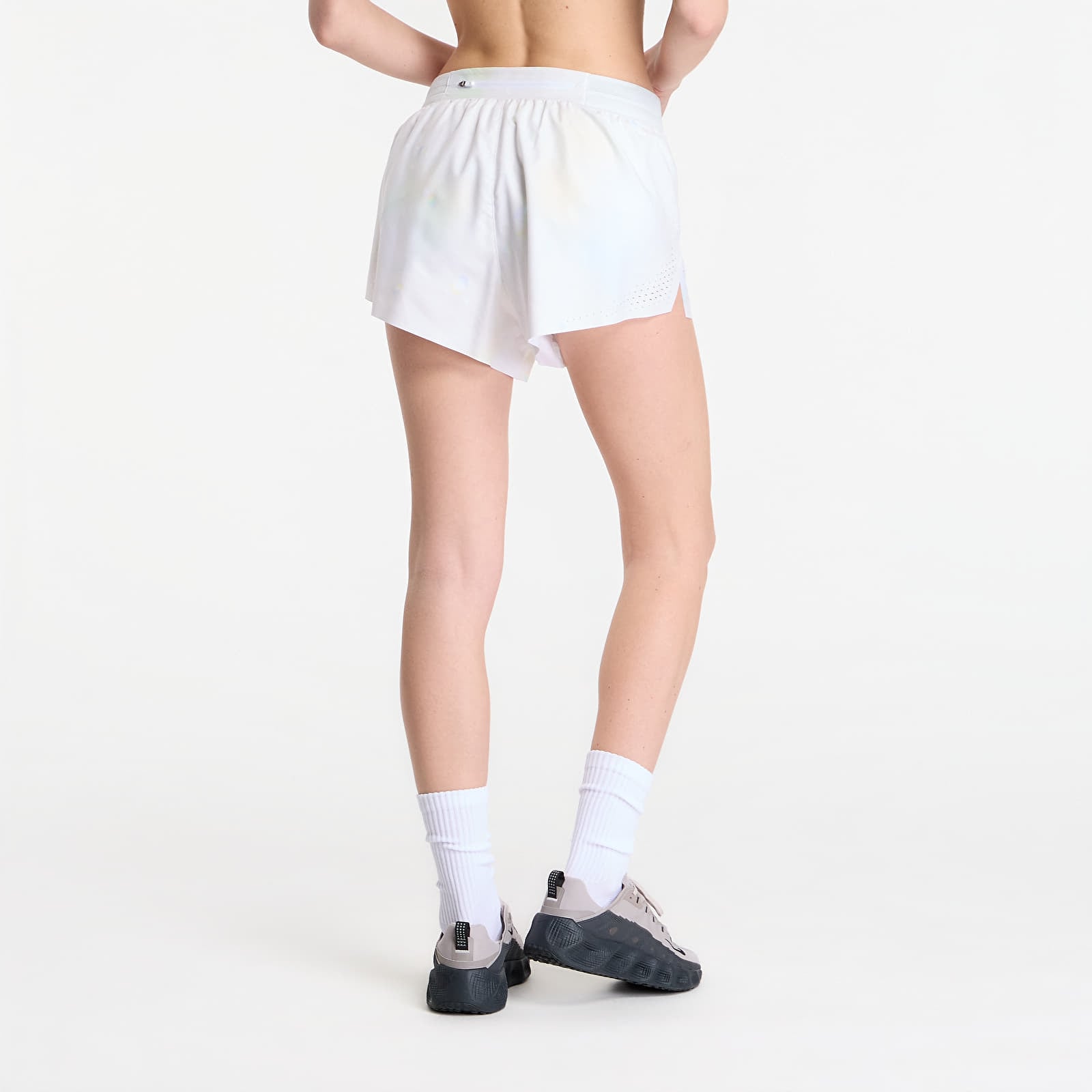Pantaloni scurți pentru femei Nike AeroSwift Women's Dri-FIT ADV Mid-Rise Brief-Lined 3" Running Shorts Off White/ White/ Black