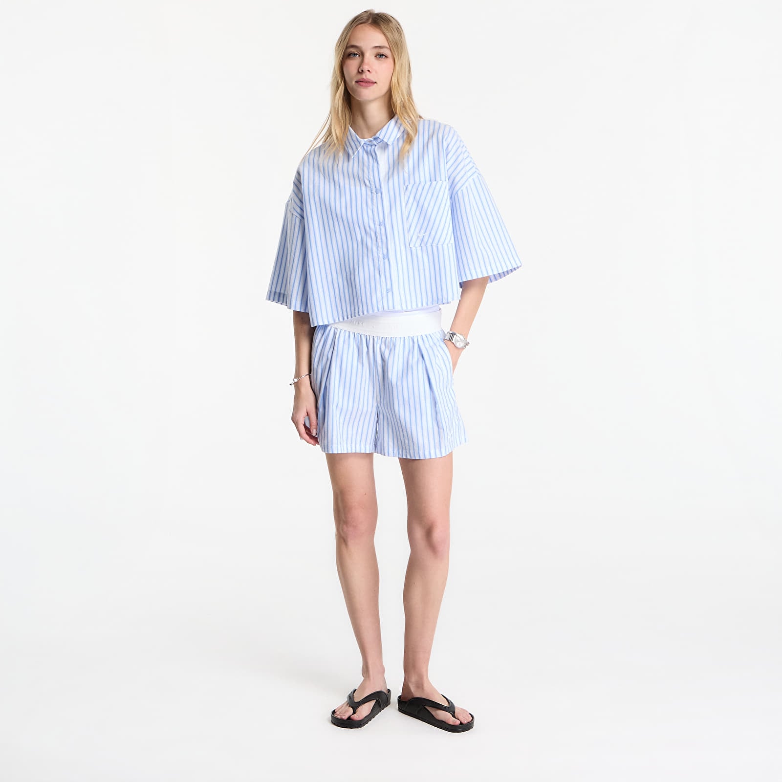 Cămașă de damă Nike Sportswear Chill Poplin Women's Oversized Short-Sleeve Top Lt Photo Blue/ Hydrogen Blue/ Summit White