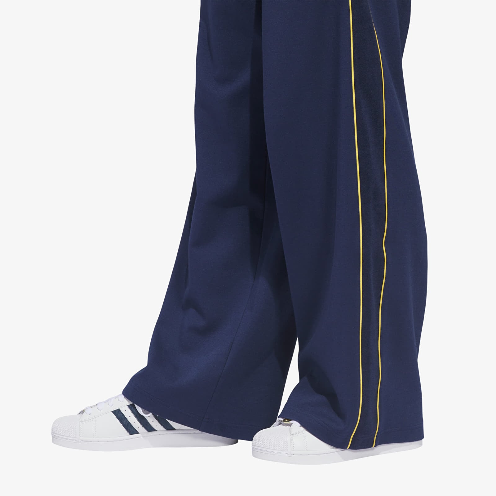 Pantaloni tuta uomo adidas City Terrace Track Pant Night Indigo