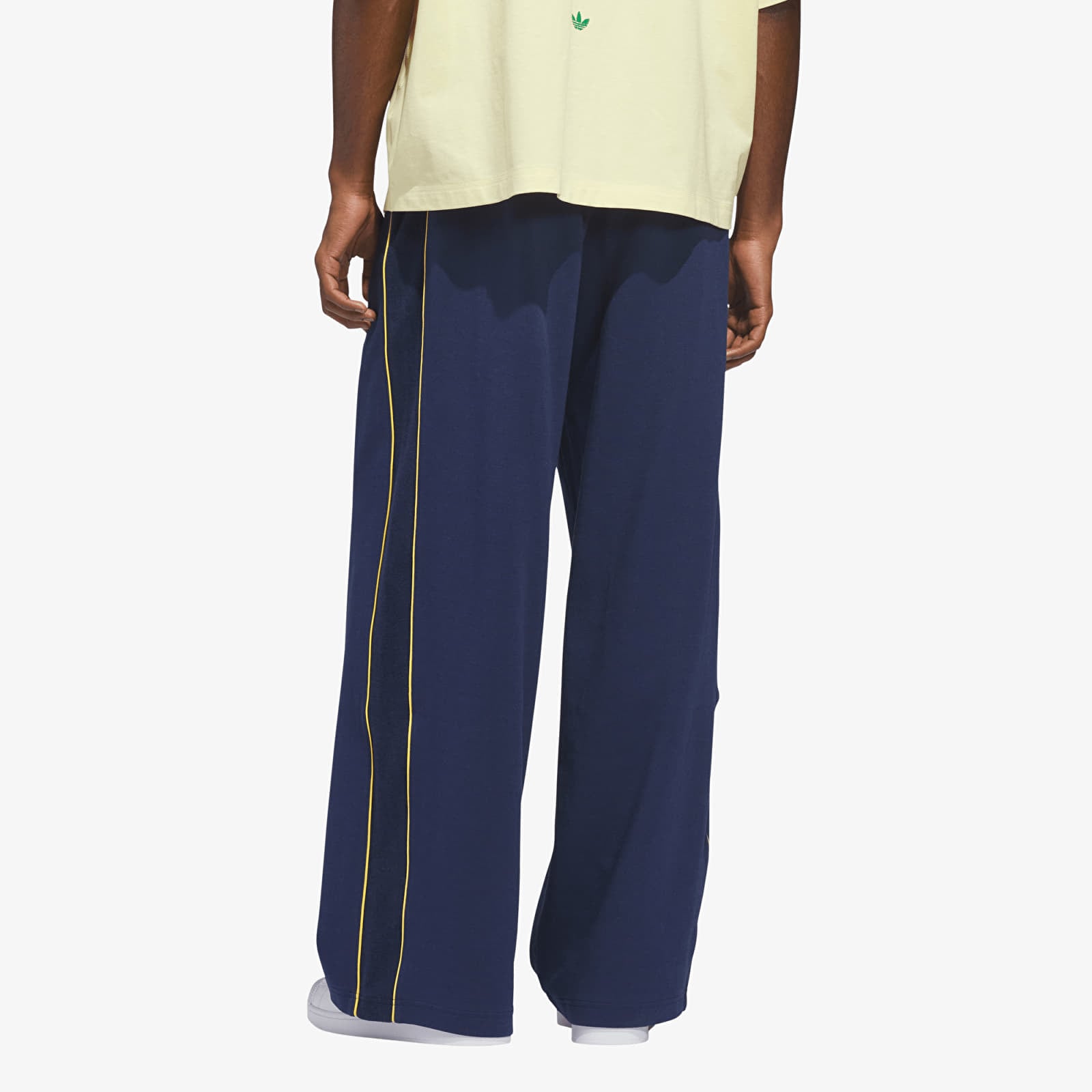 Pantaloni tuta uomo adidas City Terrace Track Pant Night Indigo