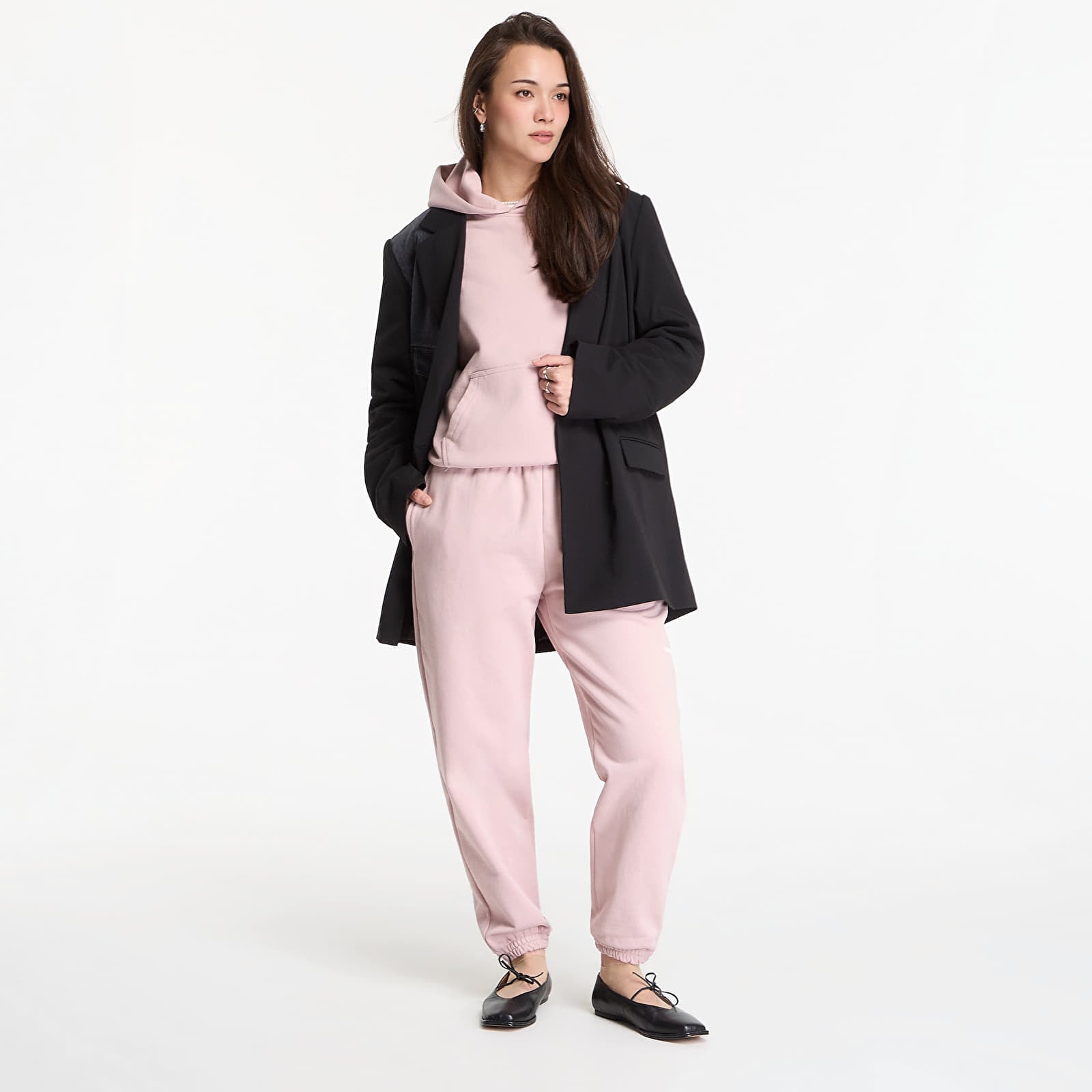 Spodnie dresowe Queens Women's Sweats Essential Sweatpants Dust Pink