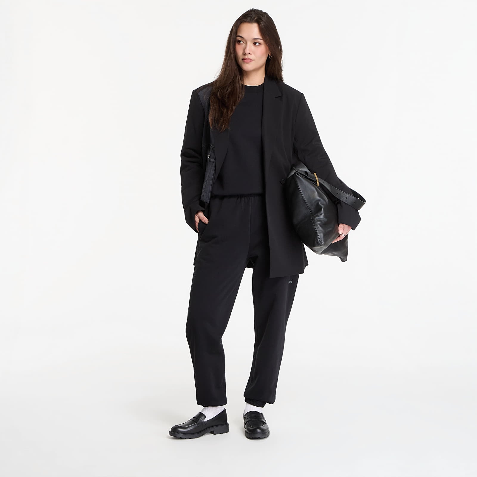 Spodnie dresowe Queens Women's Sweats Essential Sweatpants Black